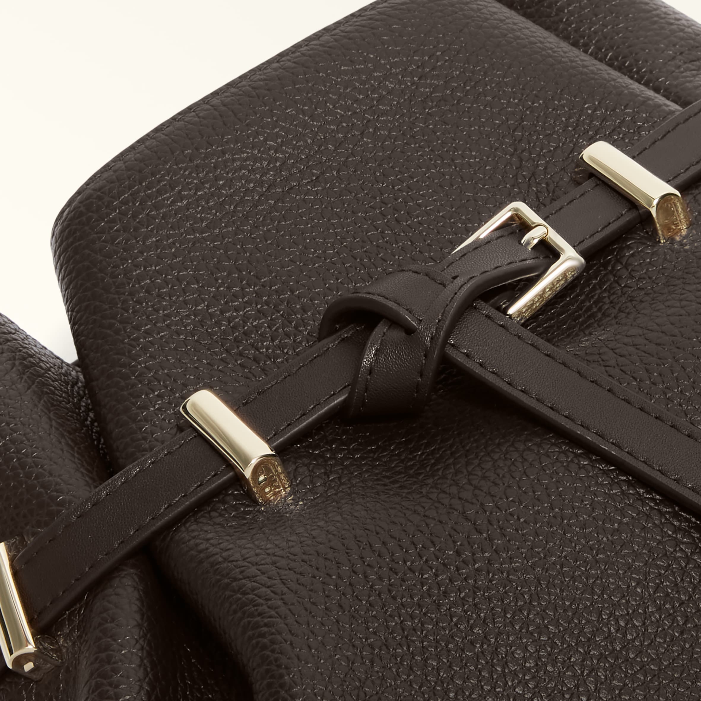 Bucket Bag M CIOCCOLATO Furla Aura | Furla US