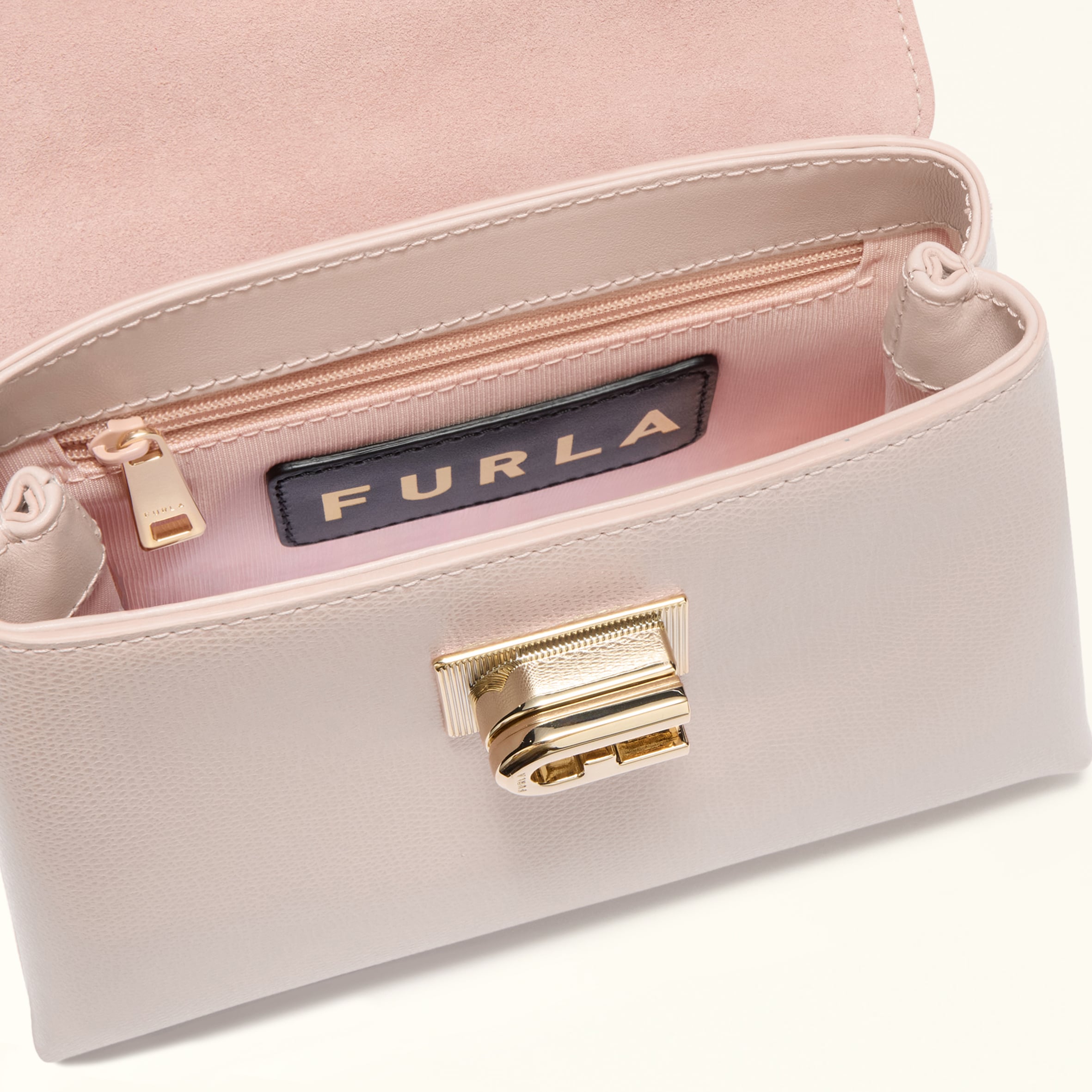 Sites-furla-jp-Site
