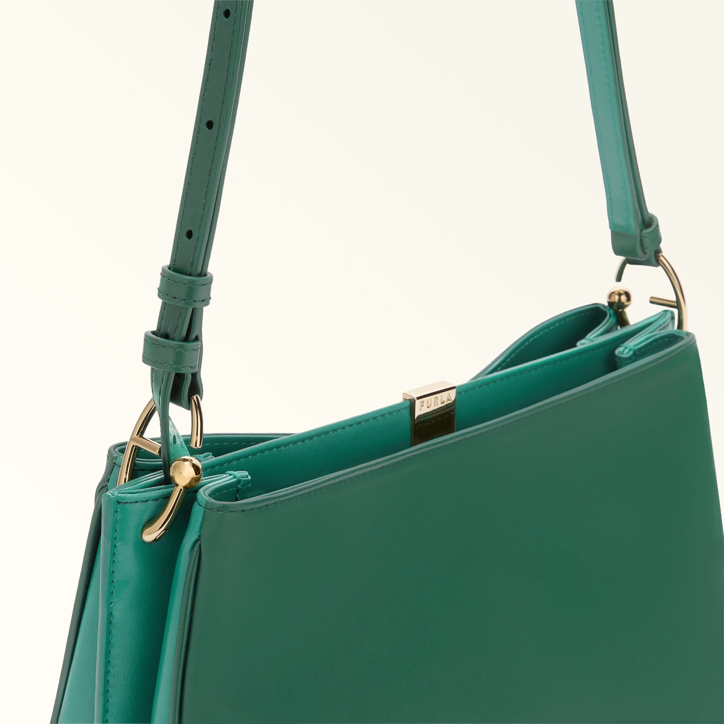 Crossbody M BOTANICAL GREEN+JADE Furla Agata | Furla US