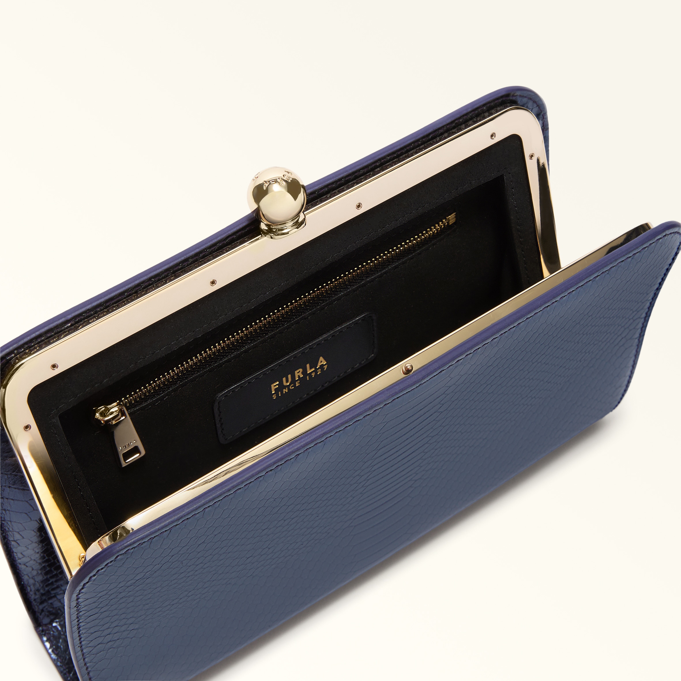 ☆EVENING S CLUTCH FURLA ブラック　がま口WB00260 Clutch S NAVY Furla Alba | Furla US
