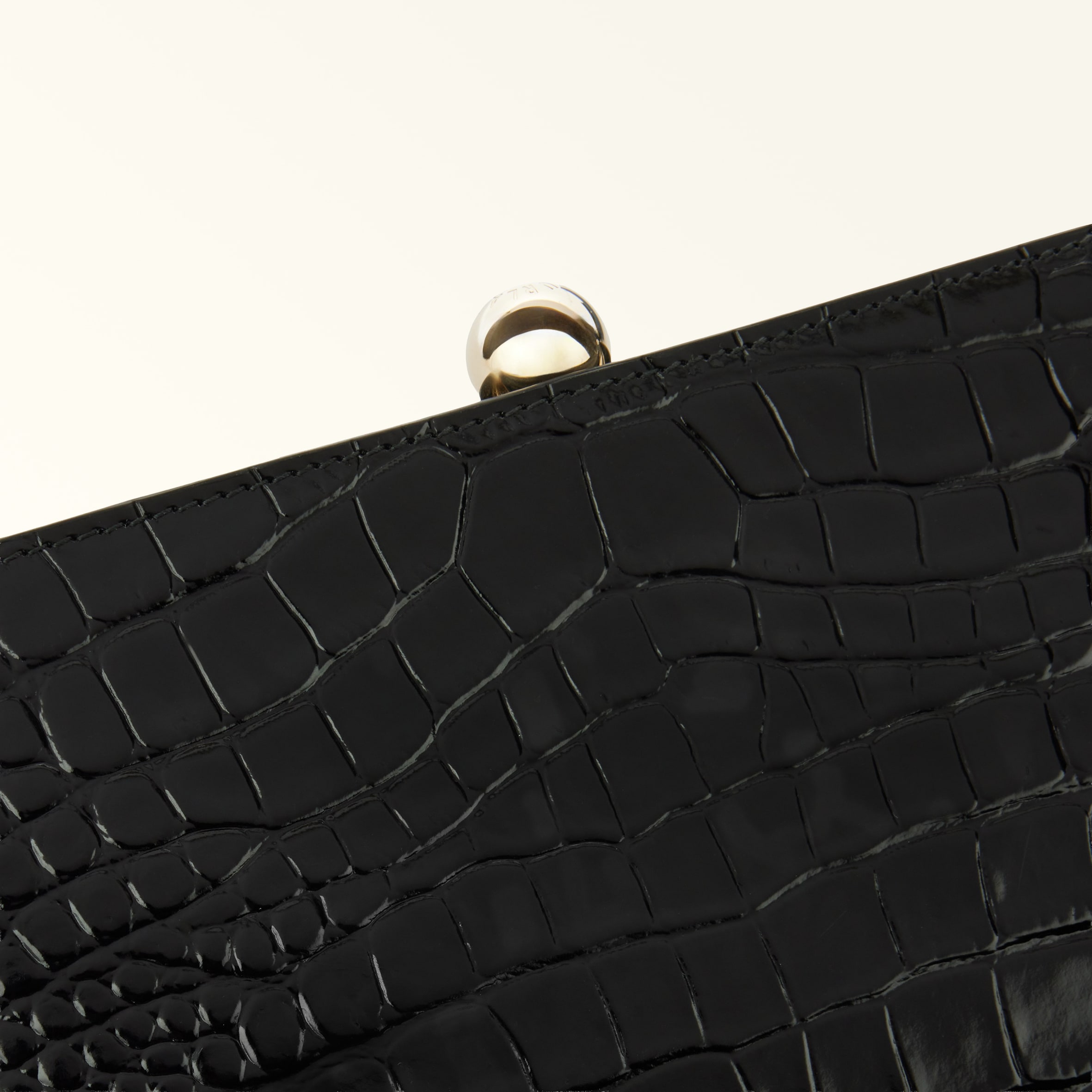 ☆EVENING S CLUTCH FURLA ブラック　がま口WB00260 Clutch S NERO Furla Alba | Furla AU