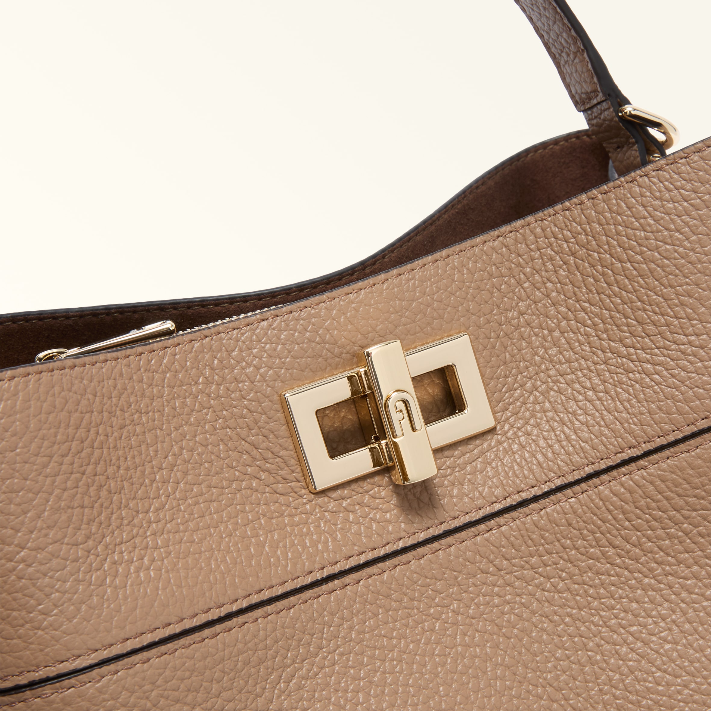 Bucket Bag M TOFFEE Furla Amelia | Furla US