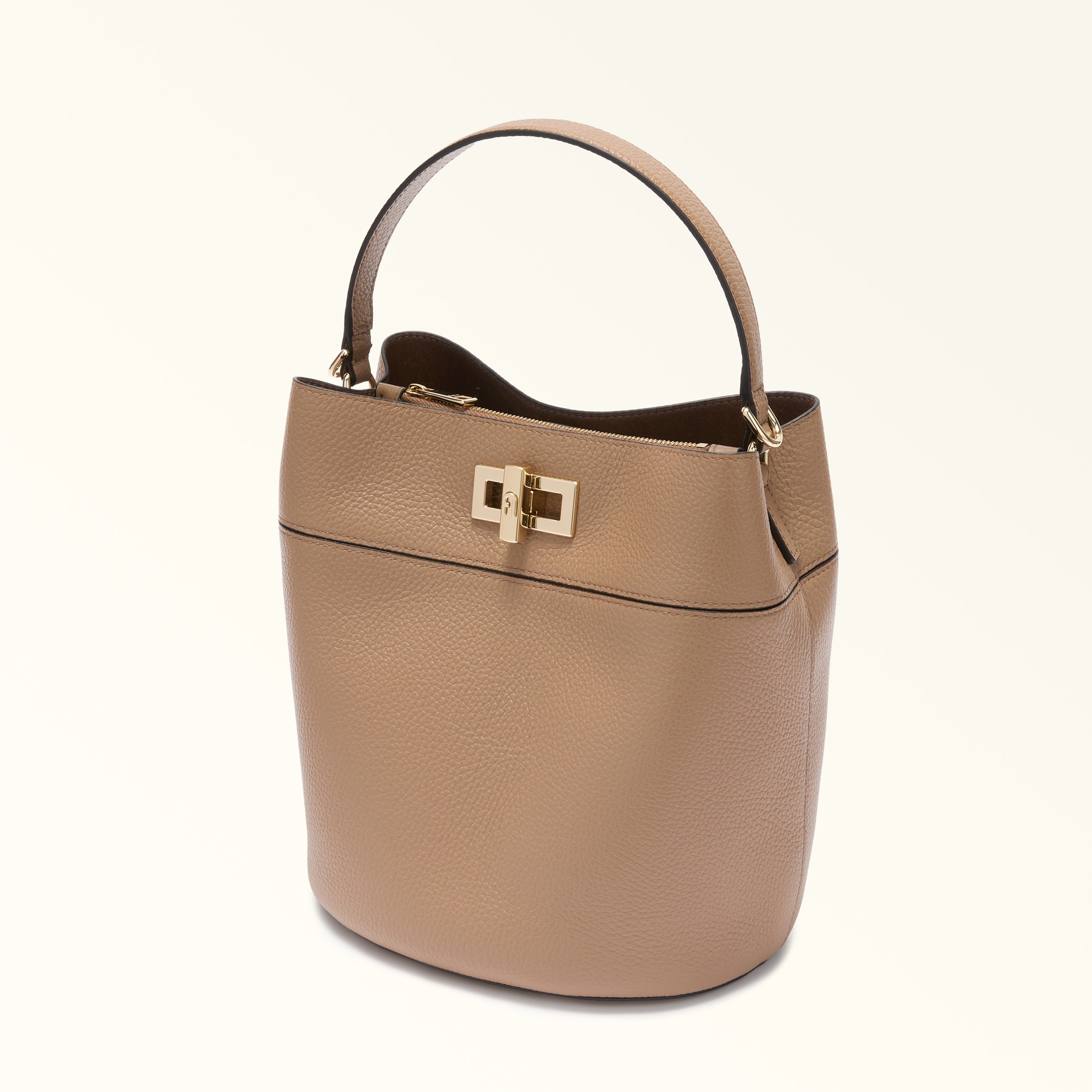 FURLA ファーバッグ ファー FURLA(フルラ) バッグ・カバン(レディース) - ブランド通販のBUYMA