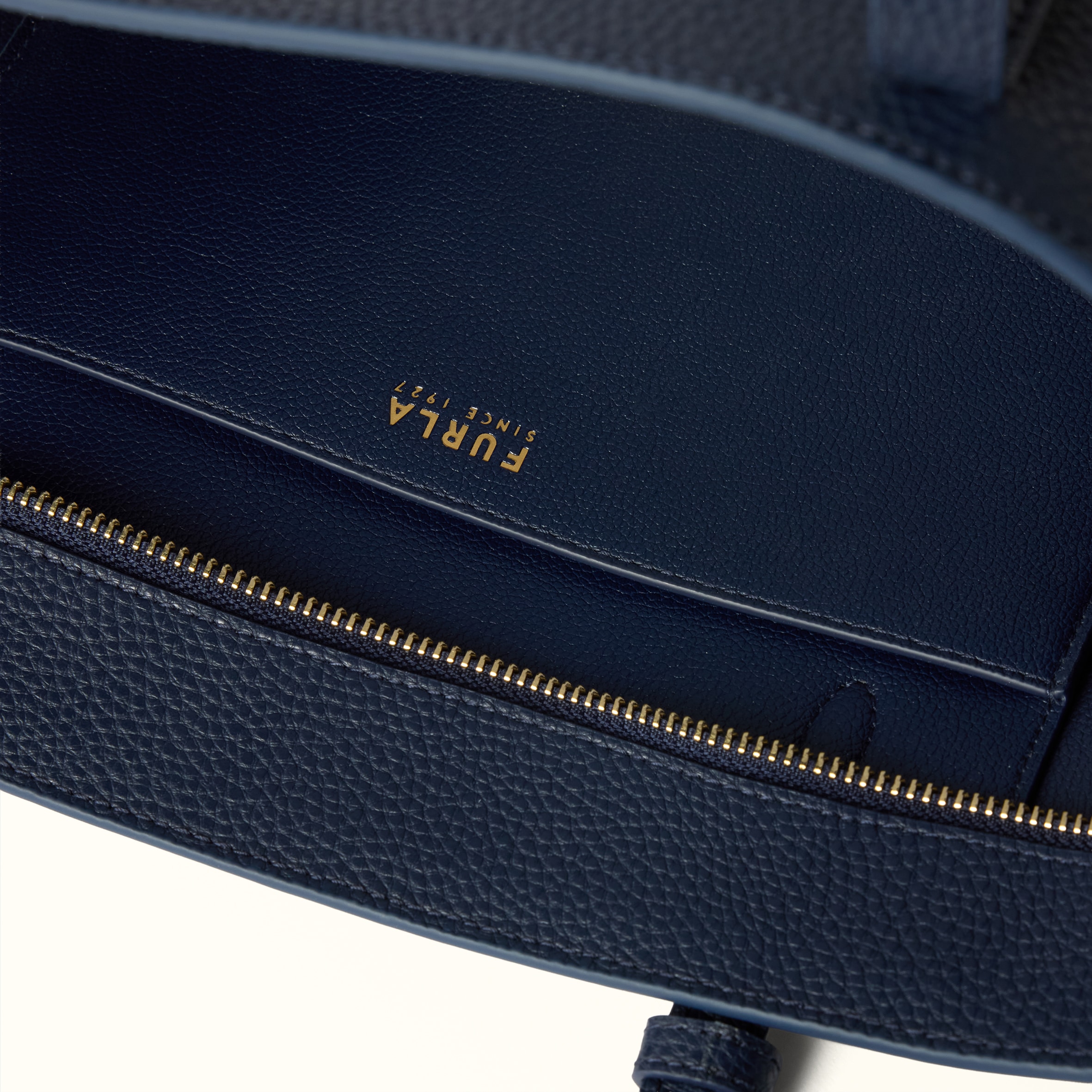Furla Ava