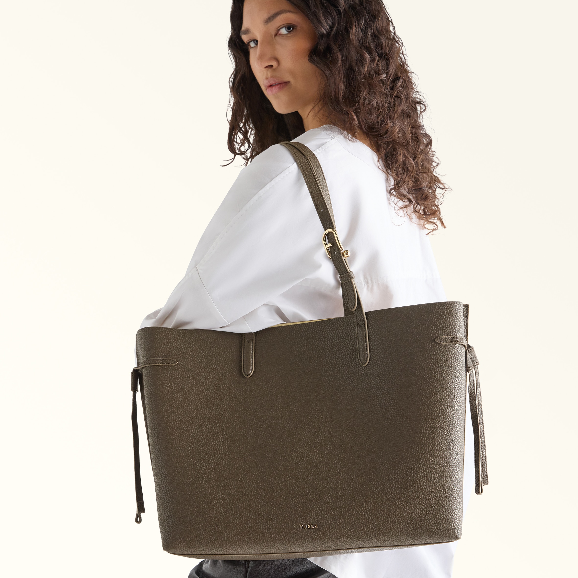 Furla Ava
