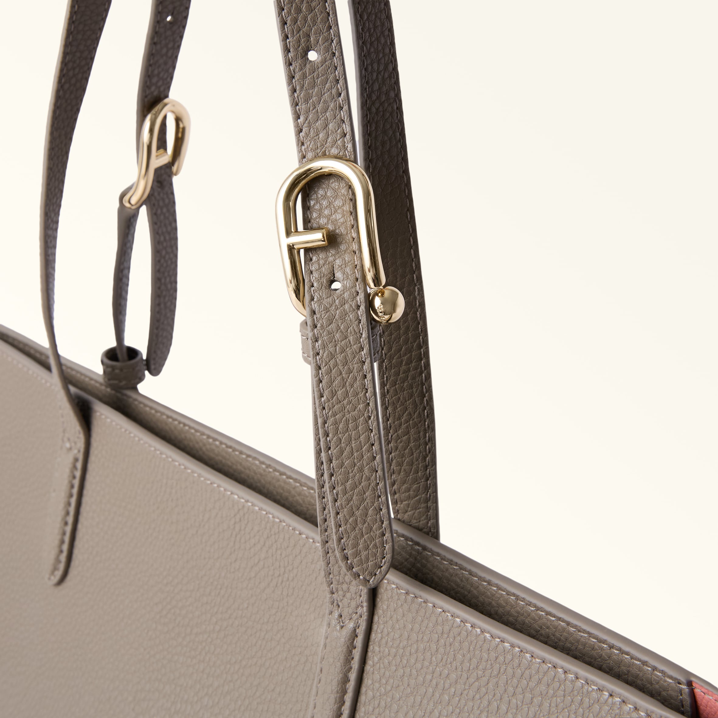 Furla Ava