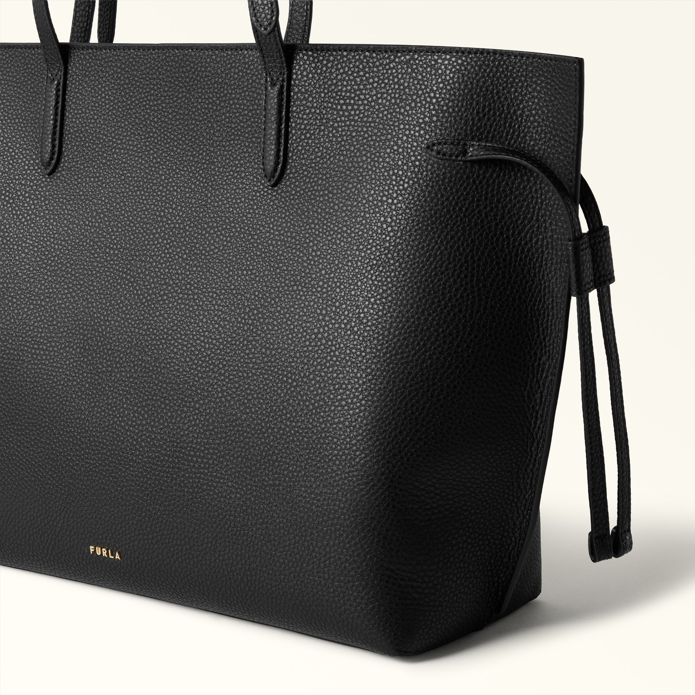 Furla Ava