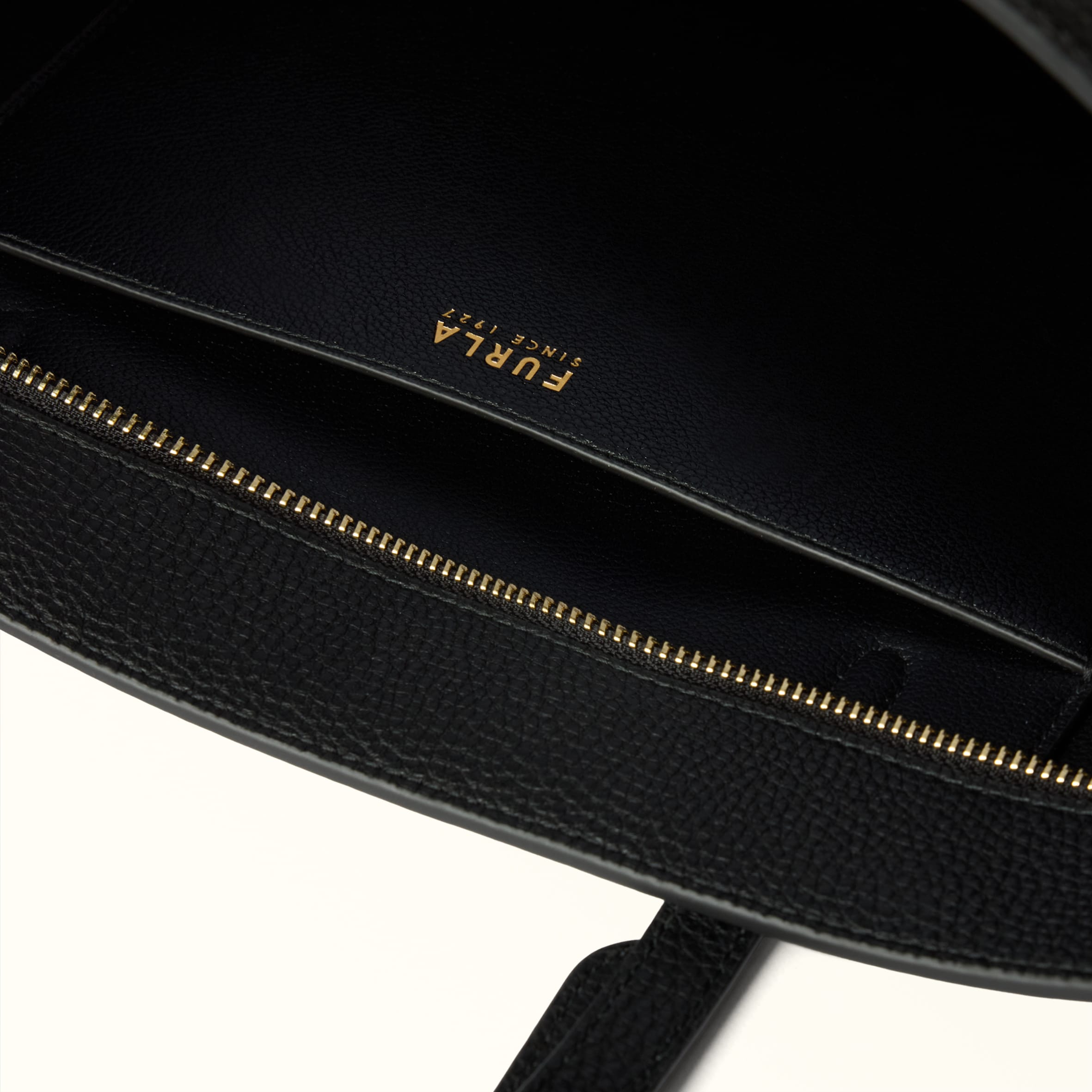 Furla Ava