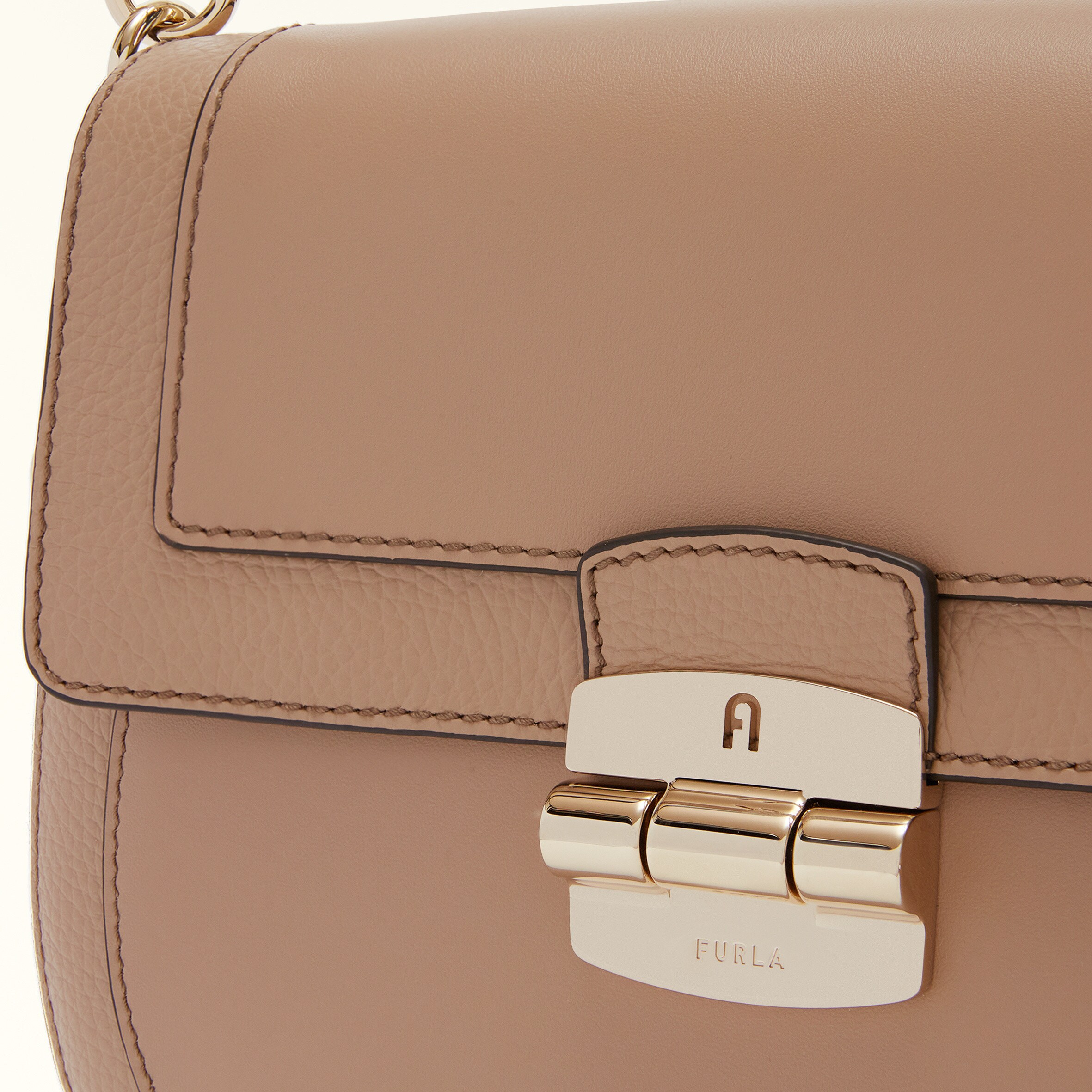 Furla Club 2