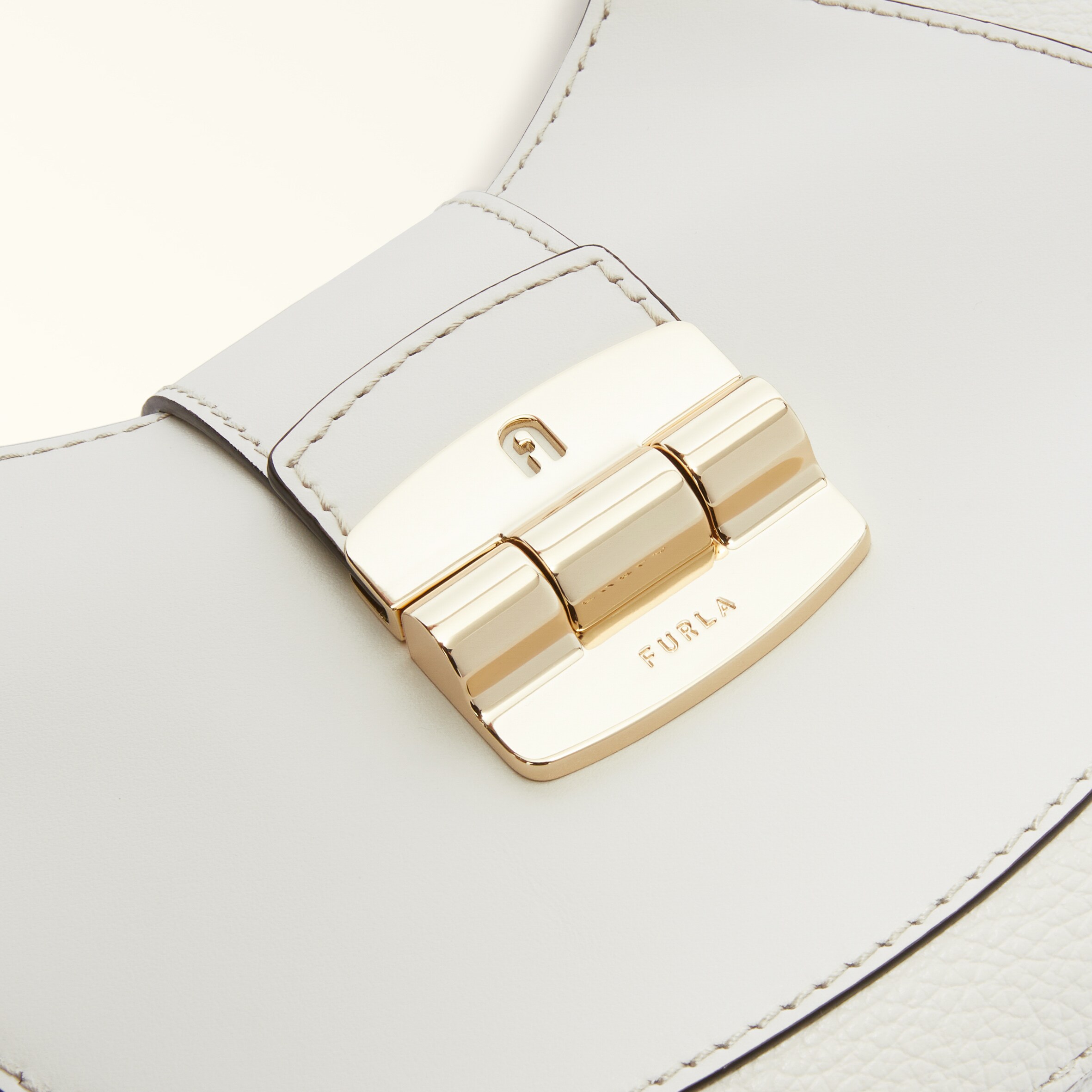Furla Club 2