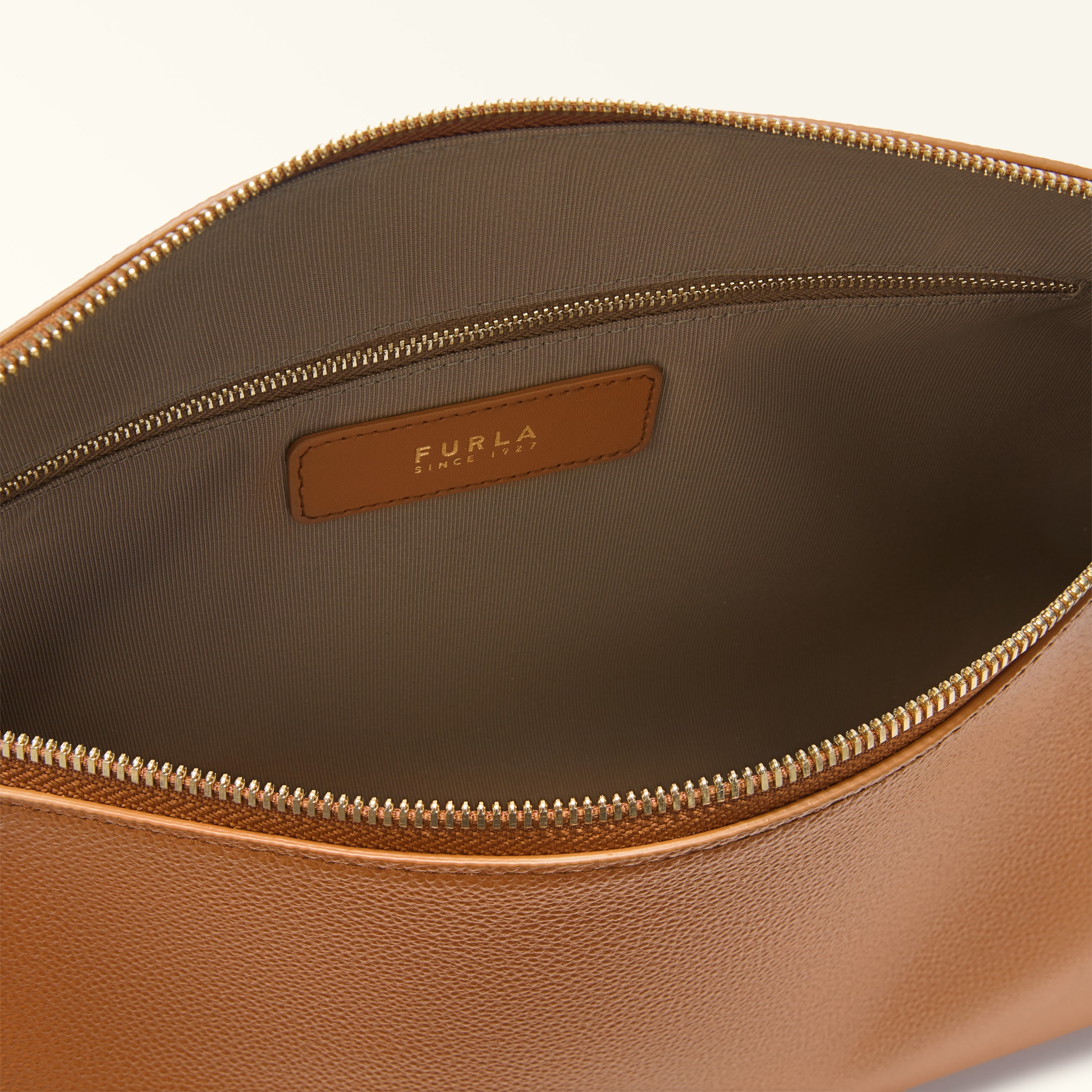 Shoulder Bag M BRANDY Furla Debby | Furla US