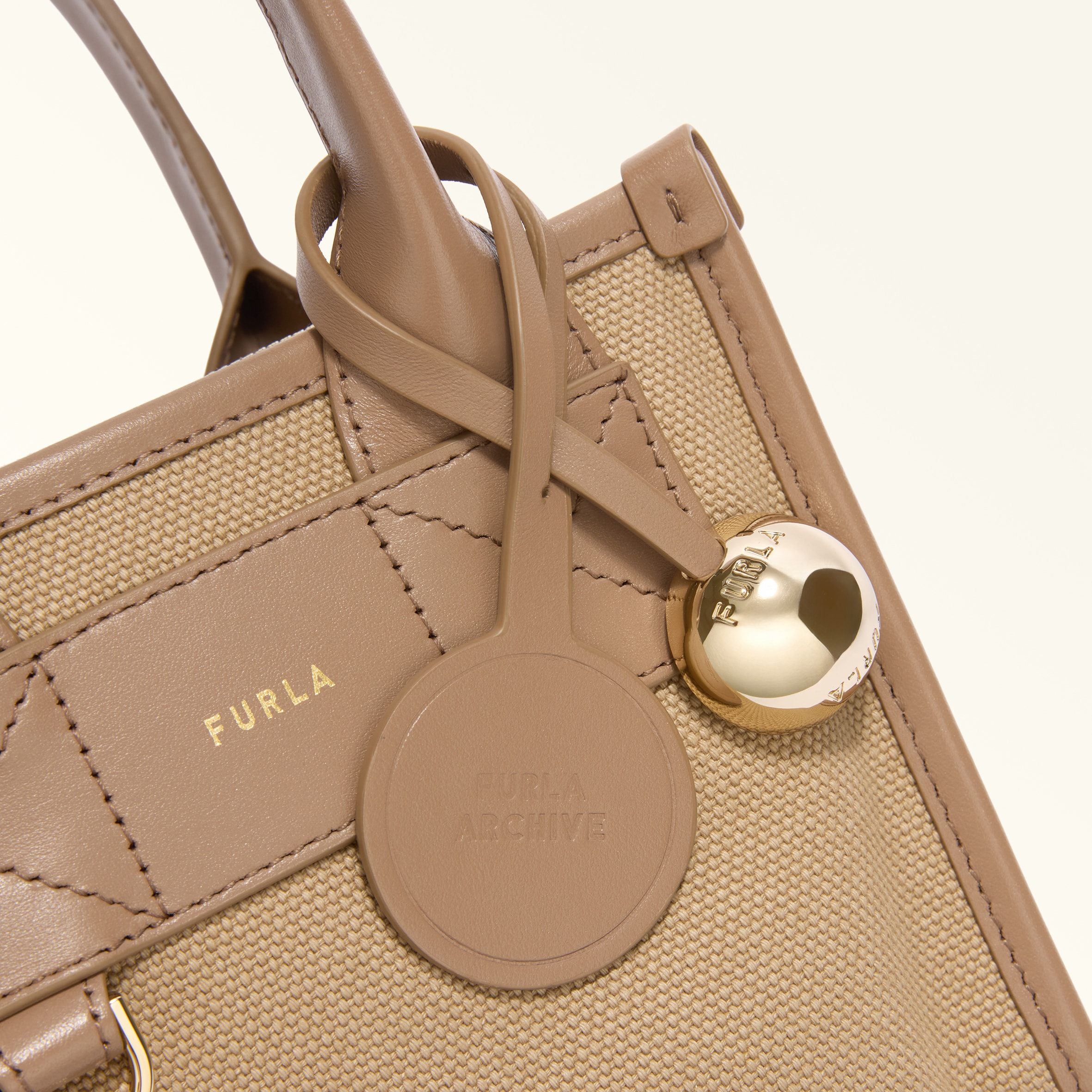 Tote MINI NATURALE+TOFFEE Furla Divide It | Furla US