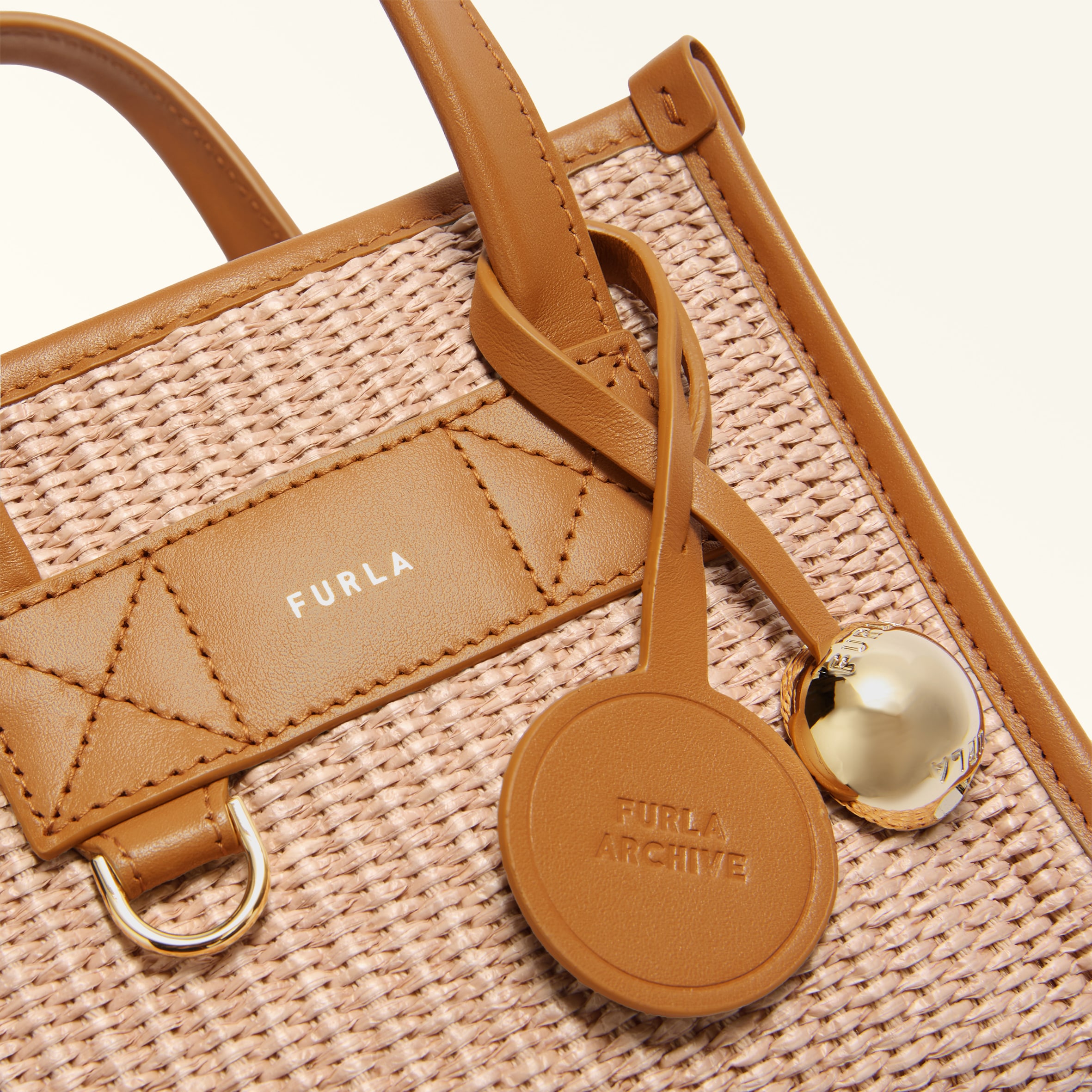 トートバッグ MINI TONI NATURALE+TABACCO Furla Divide It | Furla JP