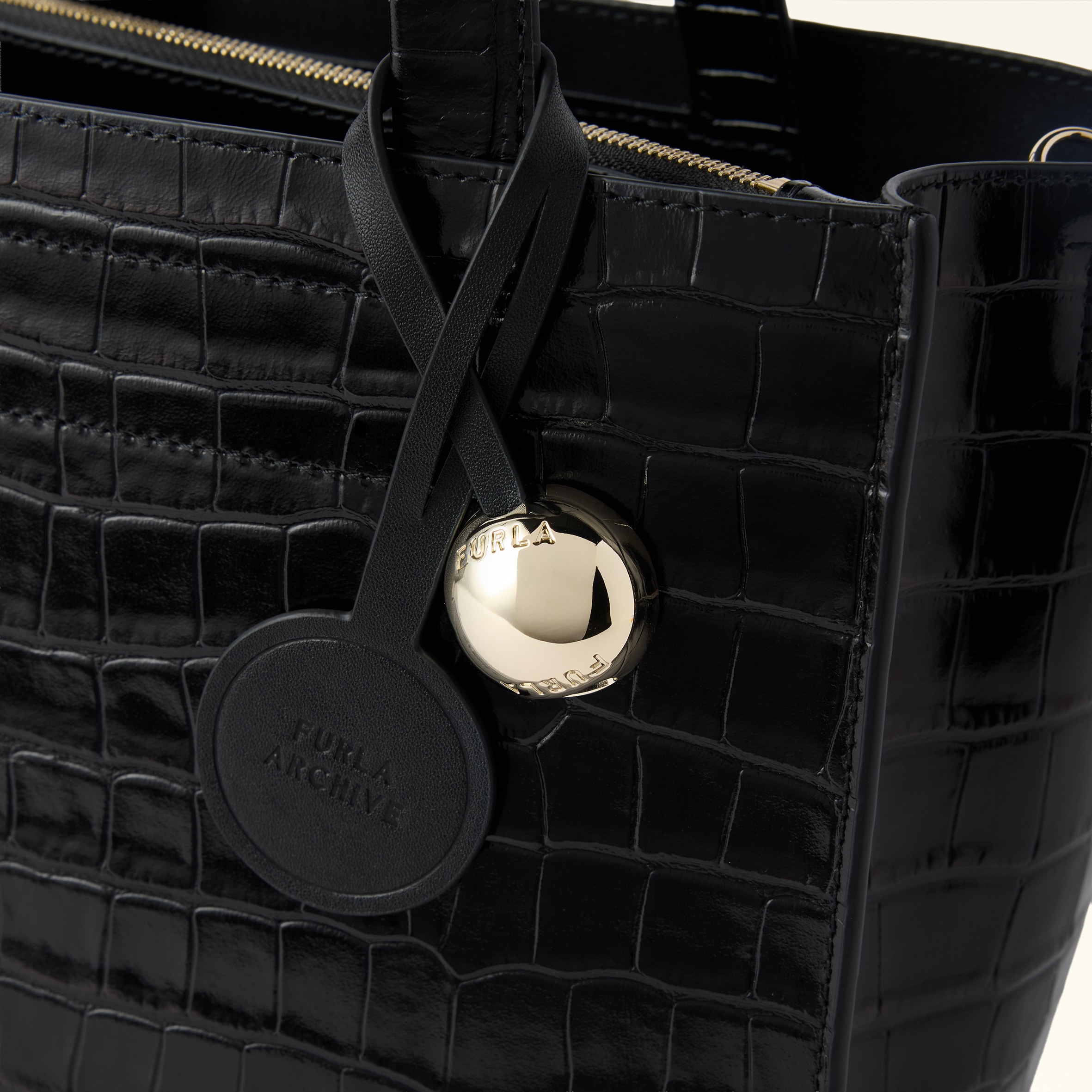 Furla Divide It