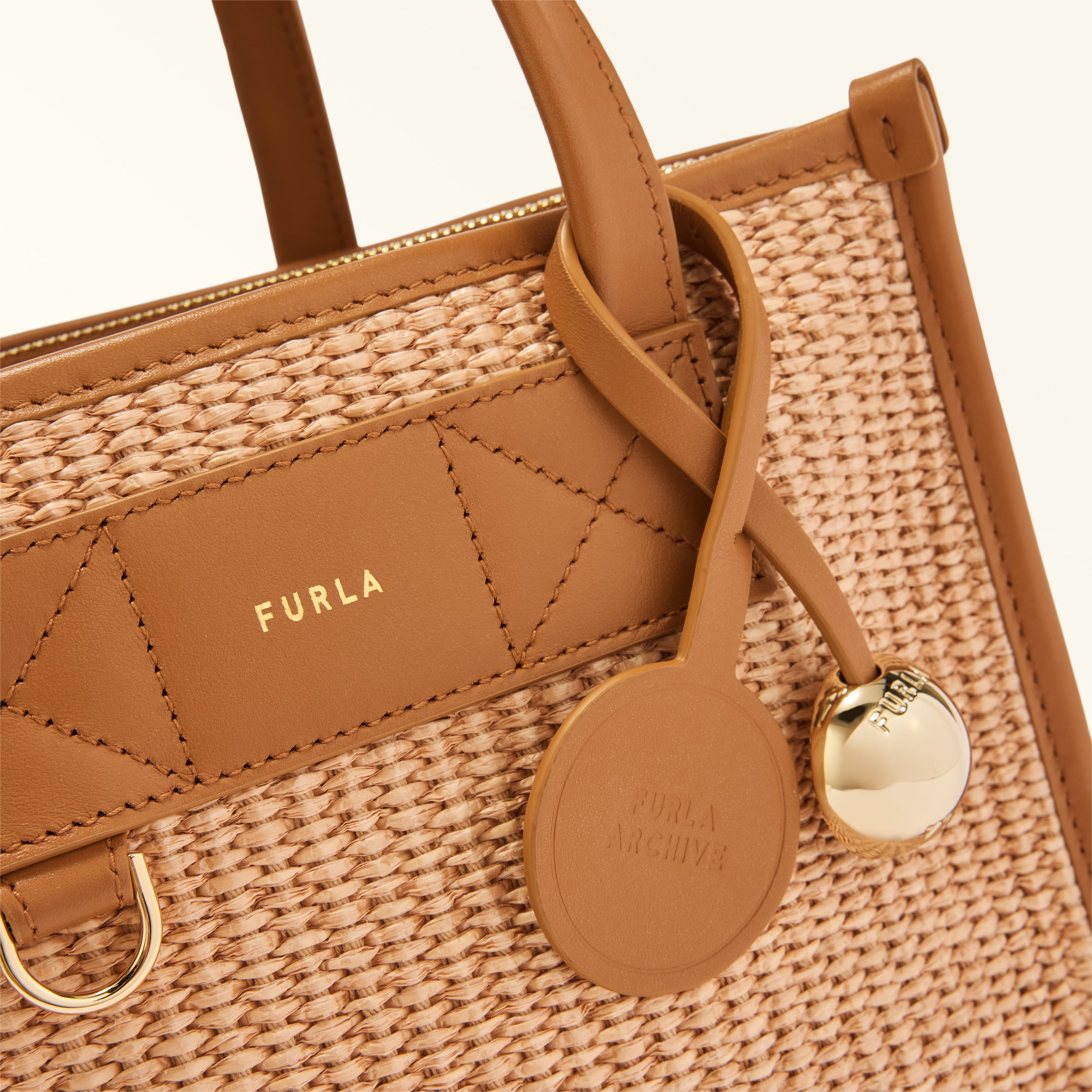 トートバッグ S TONI NATURALE+TABACCO Furla Divide It | Furla JP
