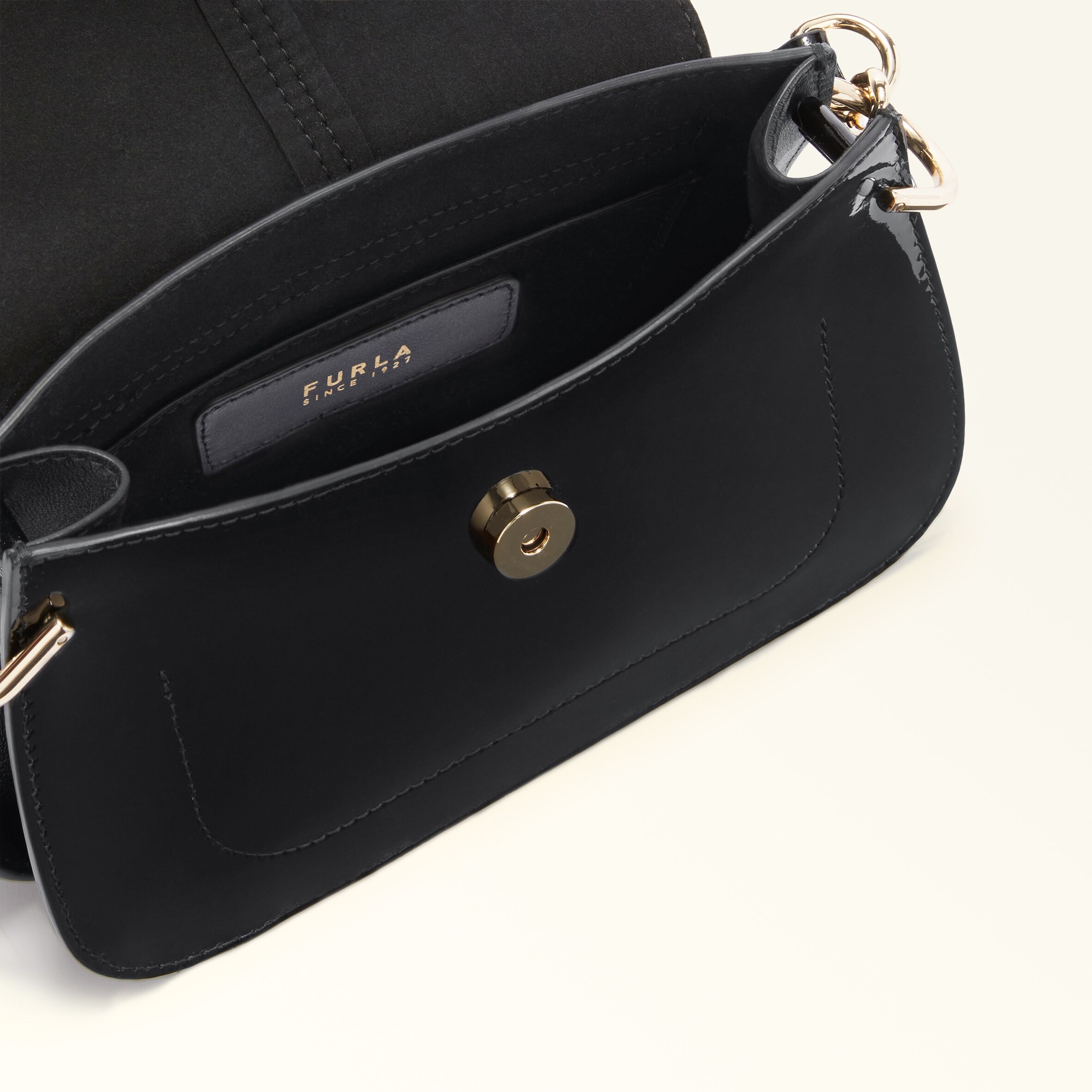 Furla Flow