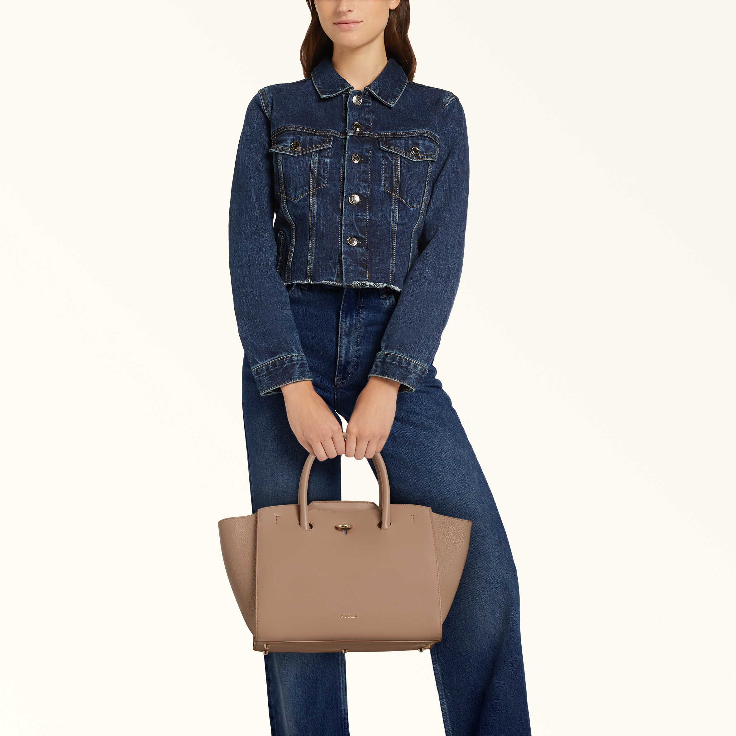 トートバッグ M NERO Furla Genesi | Furla JP