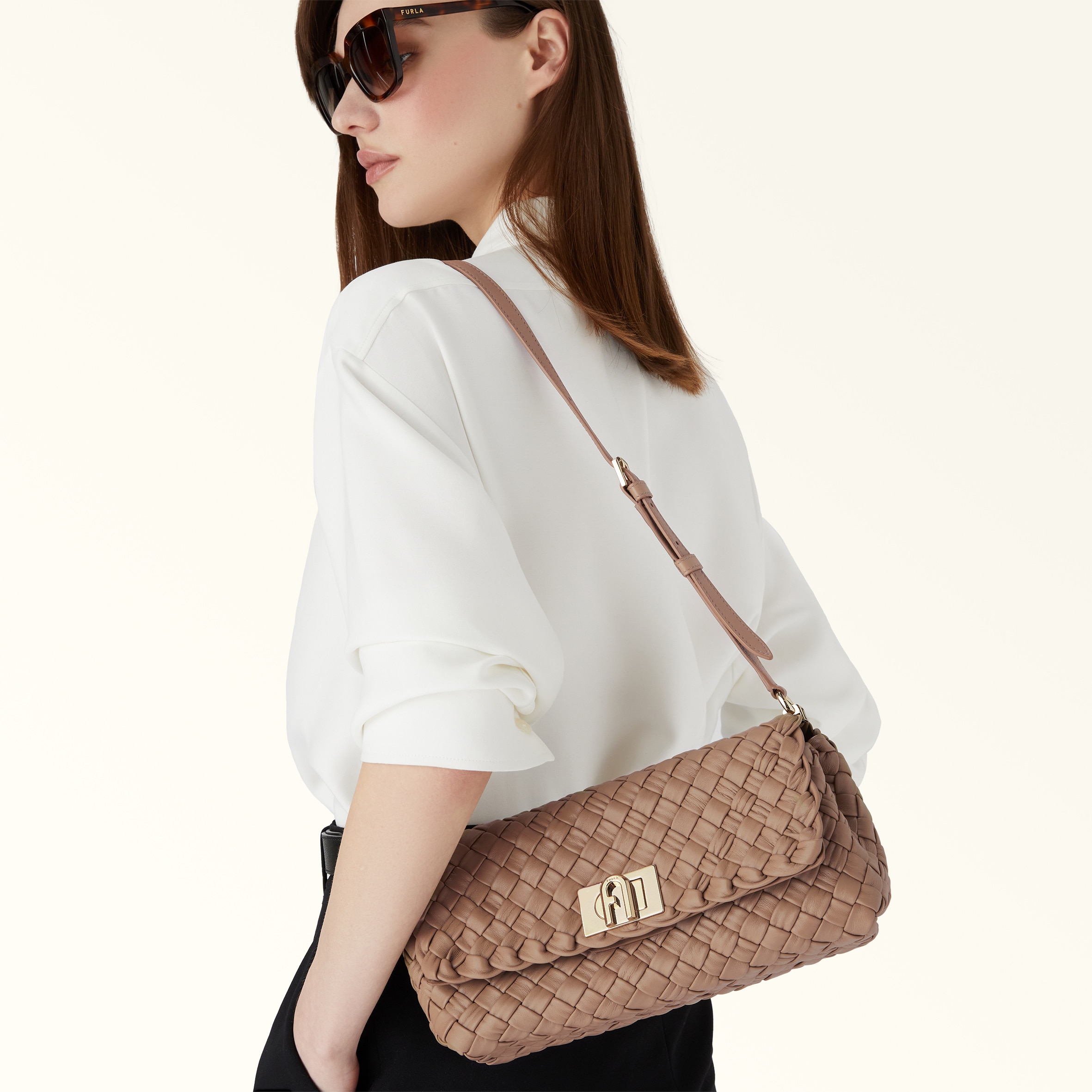 ショルダーバッグ M GREIGE Furla Gerla | Furla JP