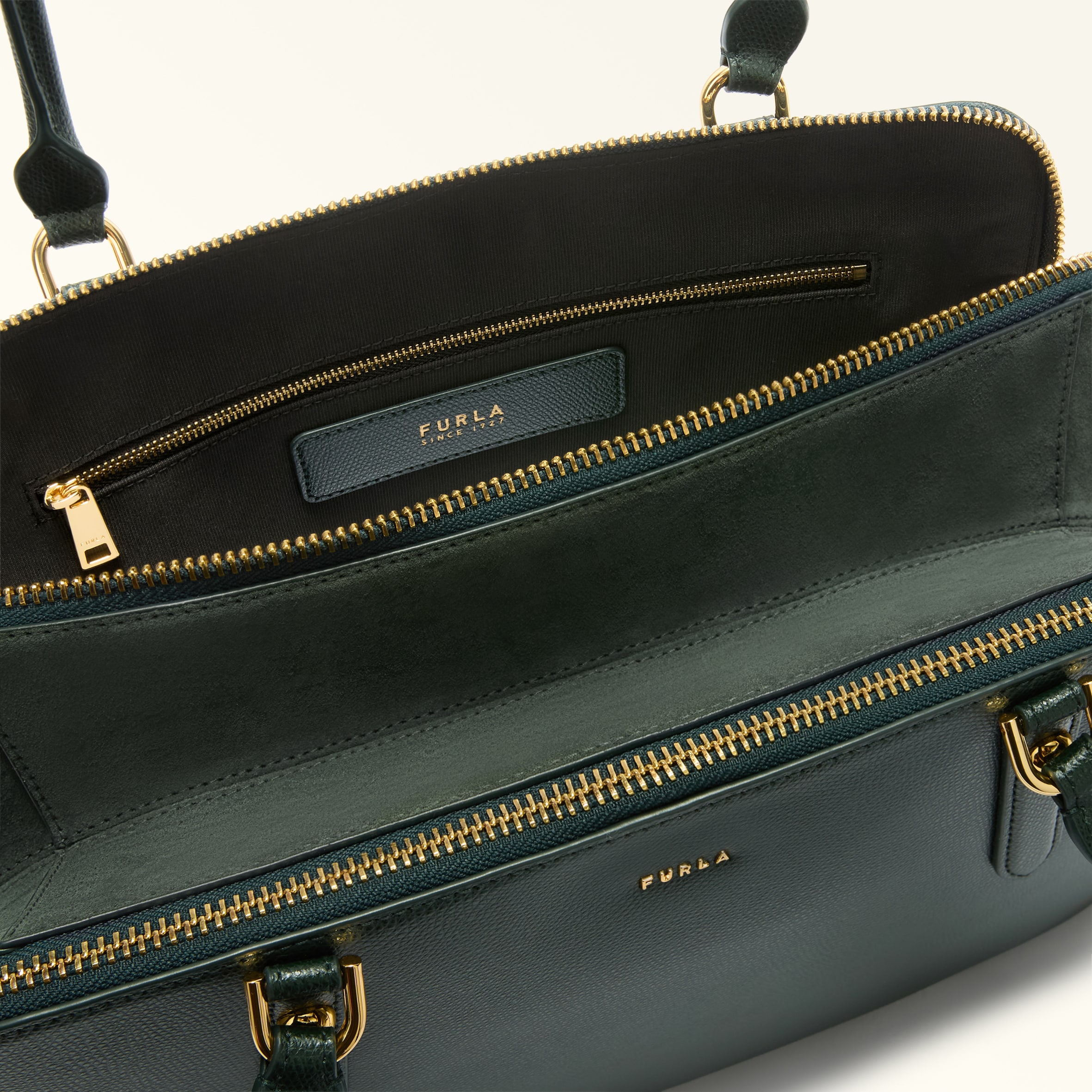 FURLA バック NWT FURLA Lilli Saffiano Leather Crossbody Double Zip Pouch Camera