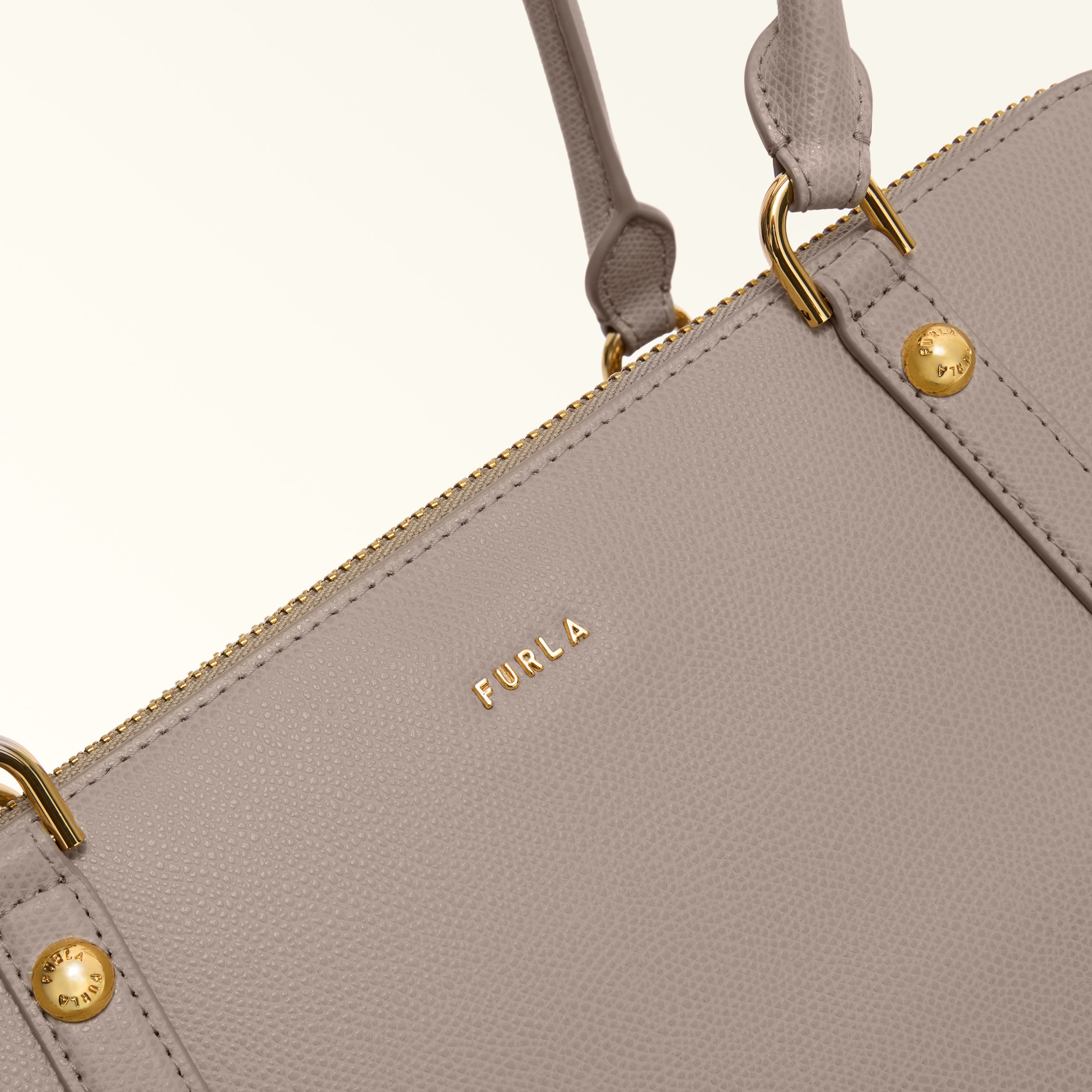 FURLA GIULIA 小背包 L