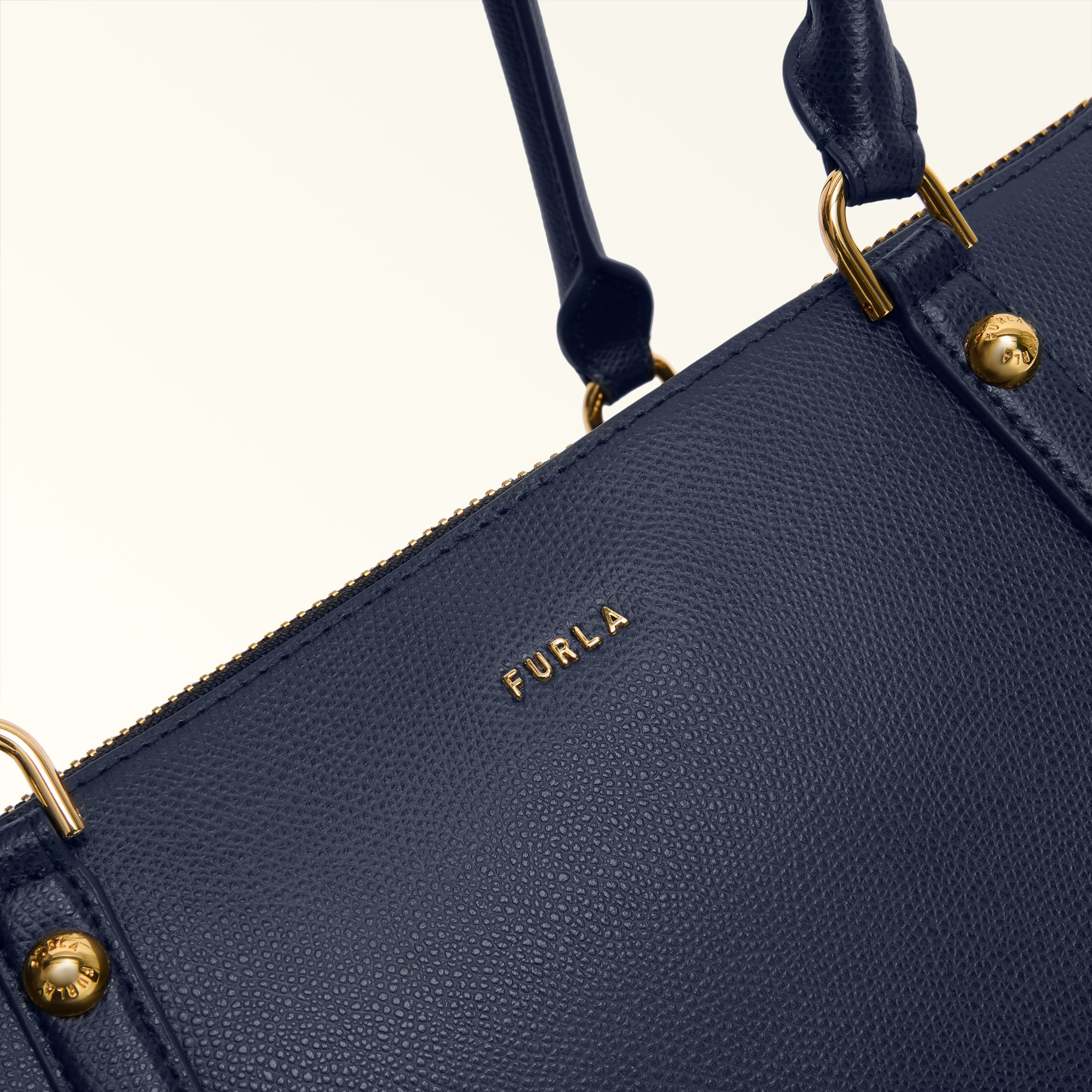 FURLA メルキュリオ LEON掲載 2way ネイビー レザービジネスバッグ FURLA メルキュリオ LEON掲載 2way ネイビー レザービジネスバッグ