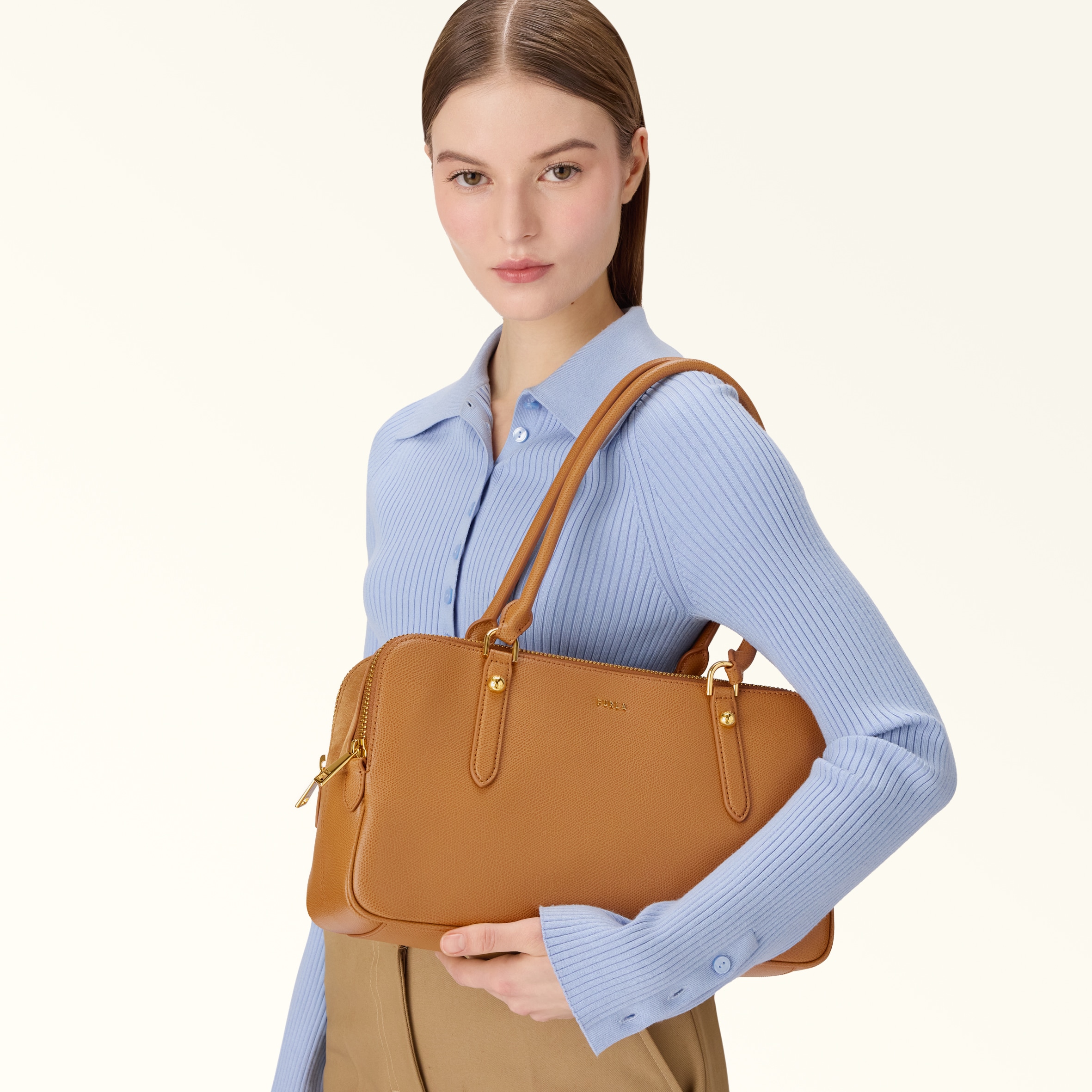 Boston Bag M TABACCO Furla Giulia | Furla US