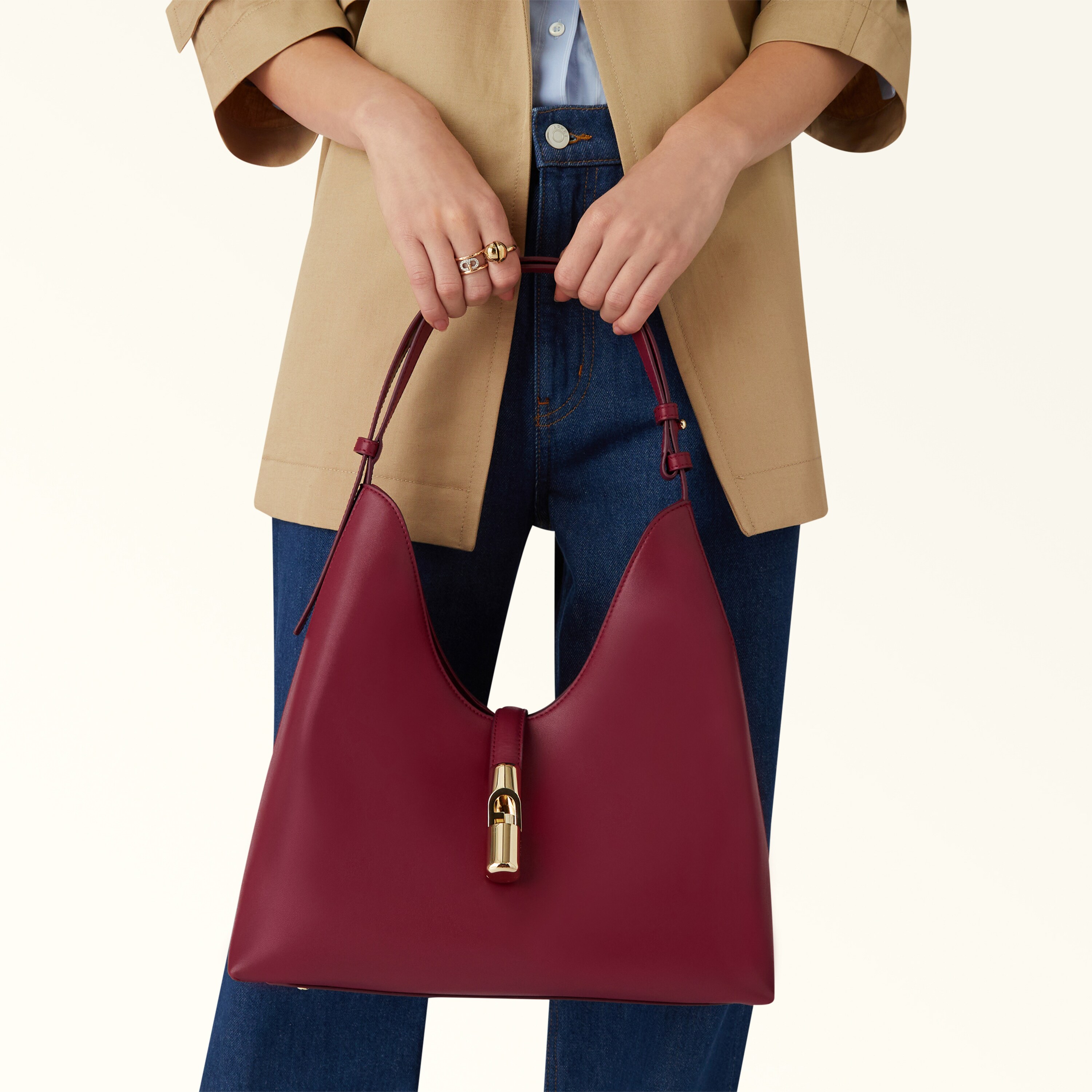 60代の母に人気の還暦祝いバッグブランドおすすめ｜FURLA（フルラ）