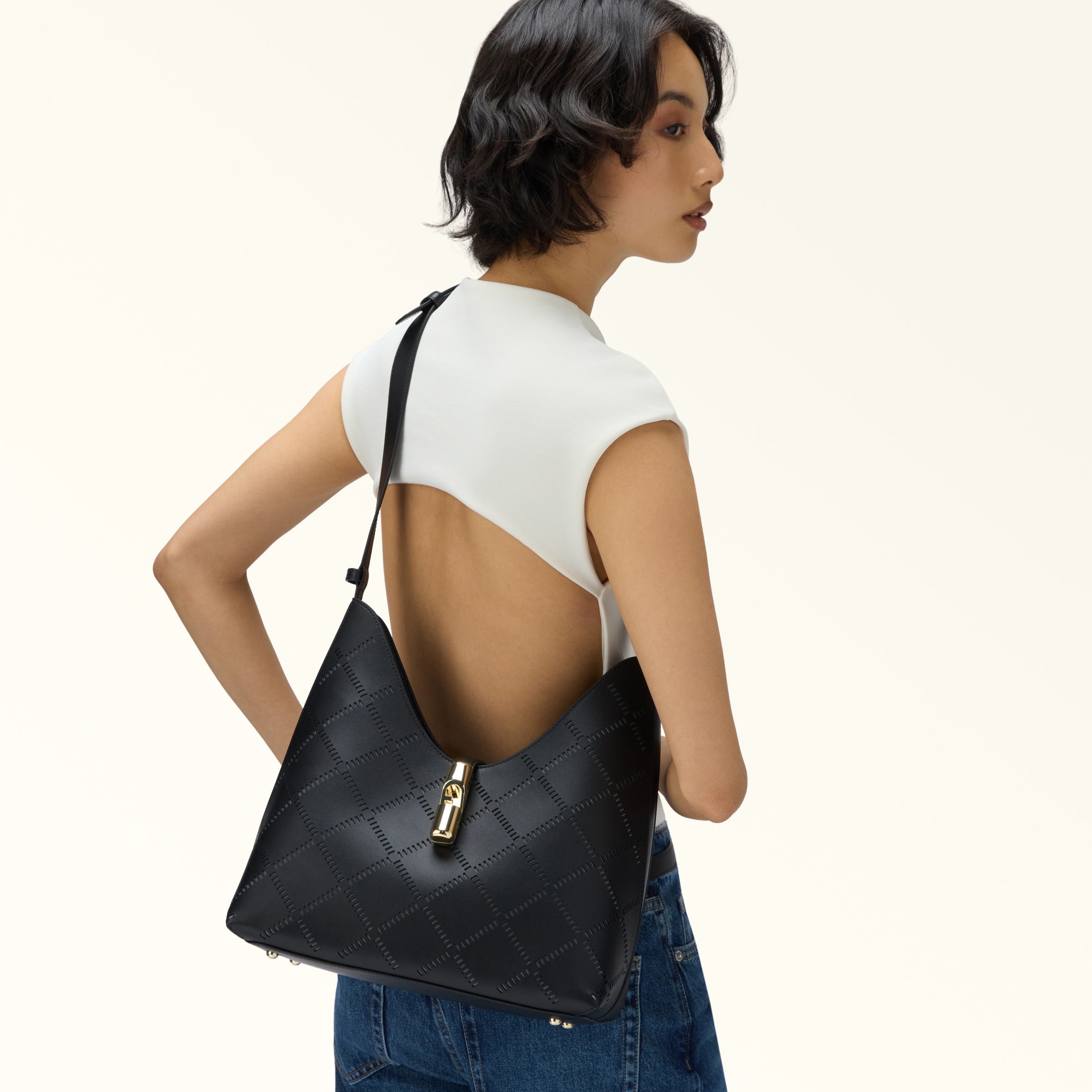 Shoulder Bag M NERO Furla Goccia | Furla US