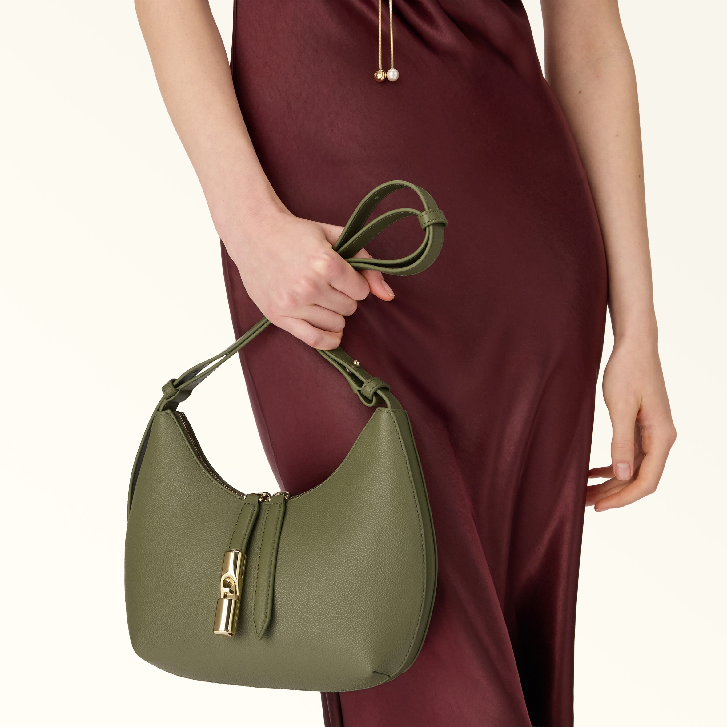 FURLA◇コスタンザ◇2WAY◇ショルダーバッグ◇グリーン◇巾着型 楽天市場】フルラ ハンドバッグ ショルダーバッグ 巾着バッグ
