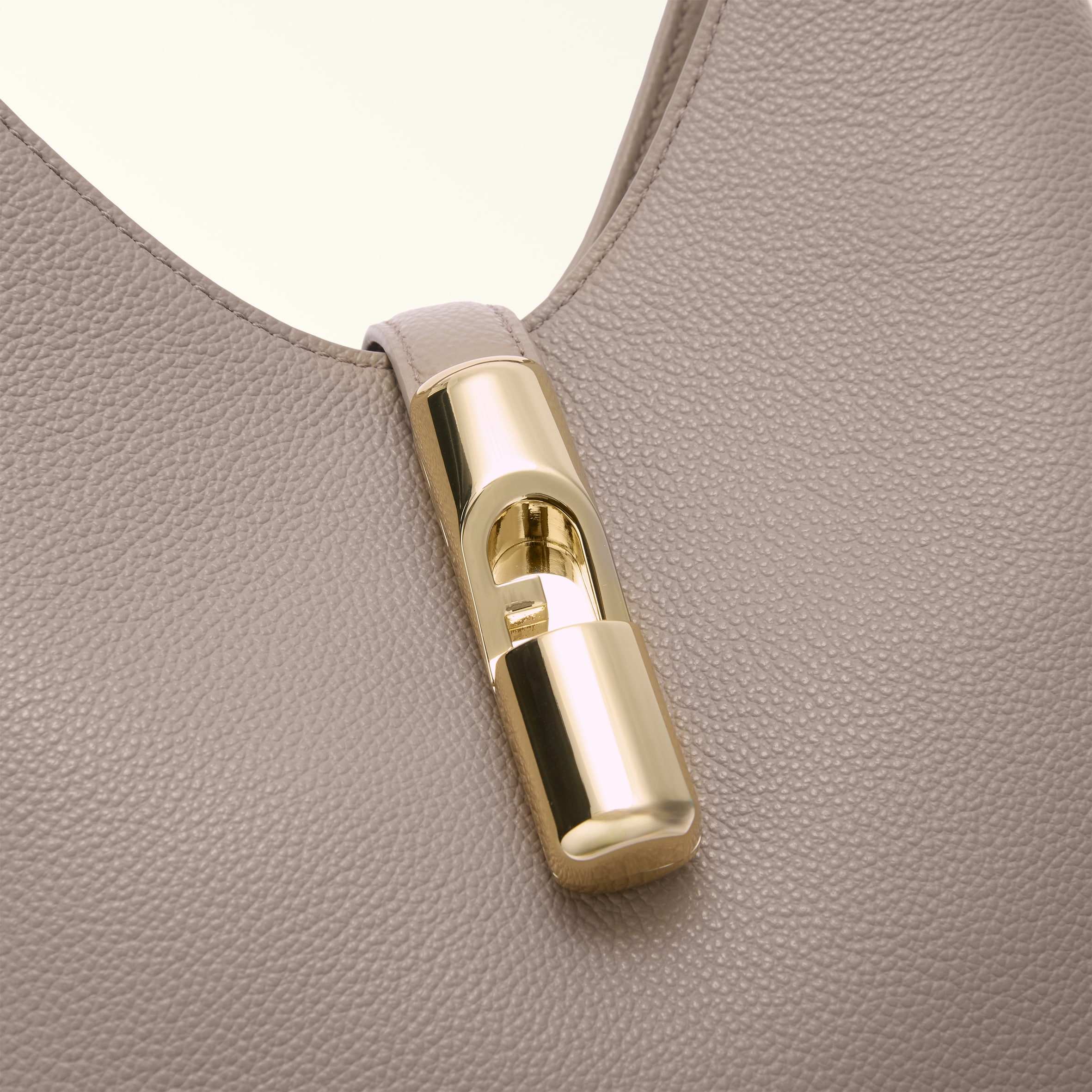 FURLA GOCCIA 水饺包 S