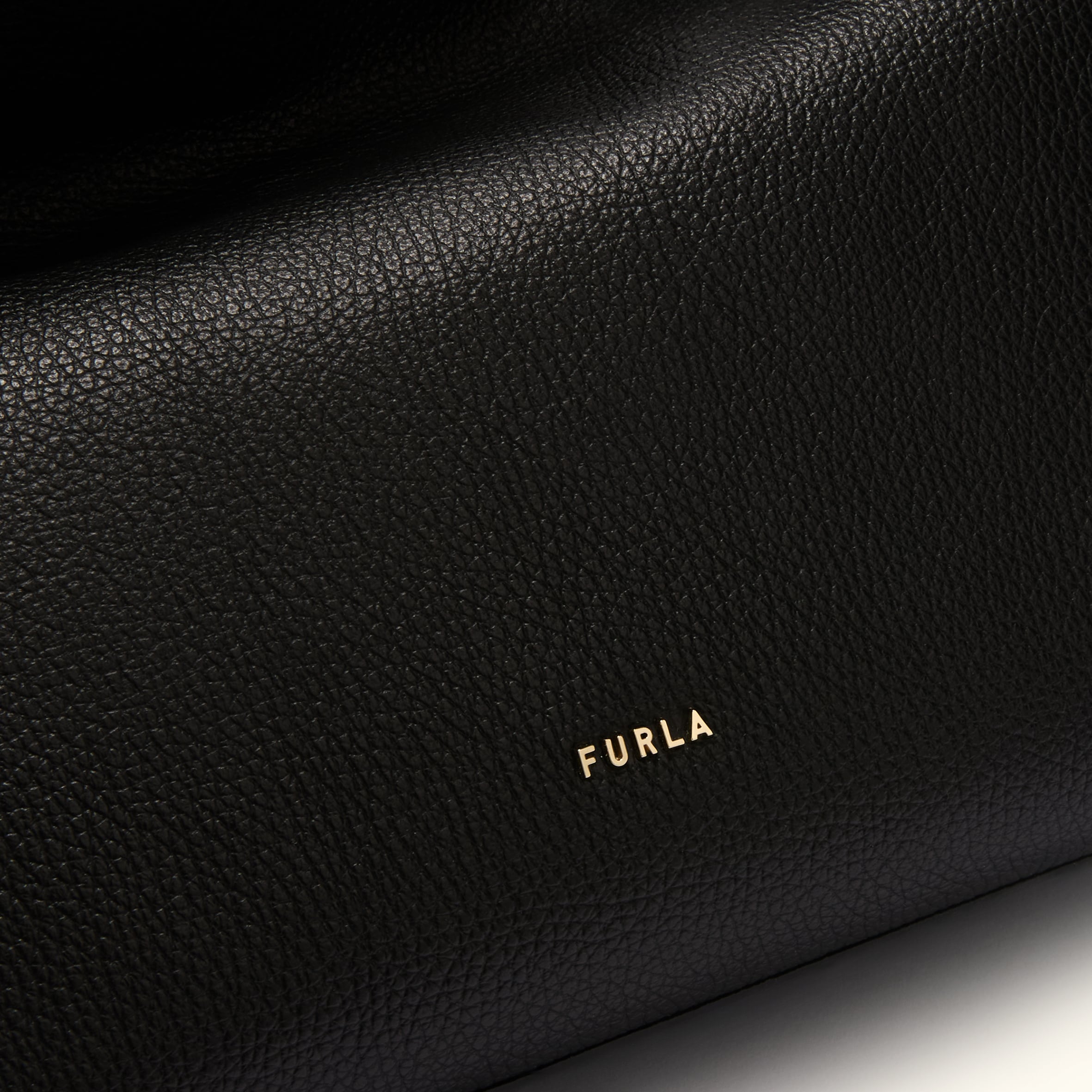 FURLA LARA 水饺包 M