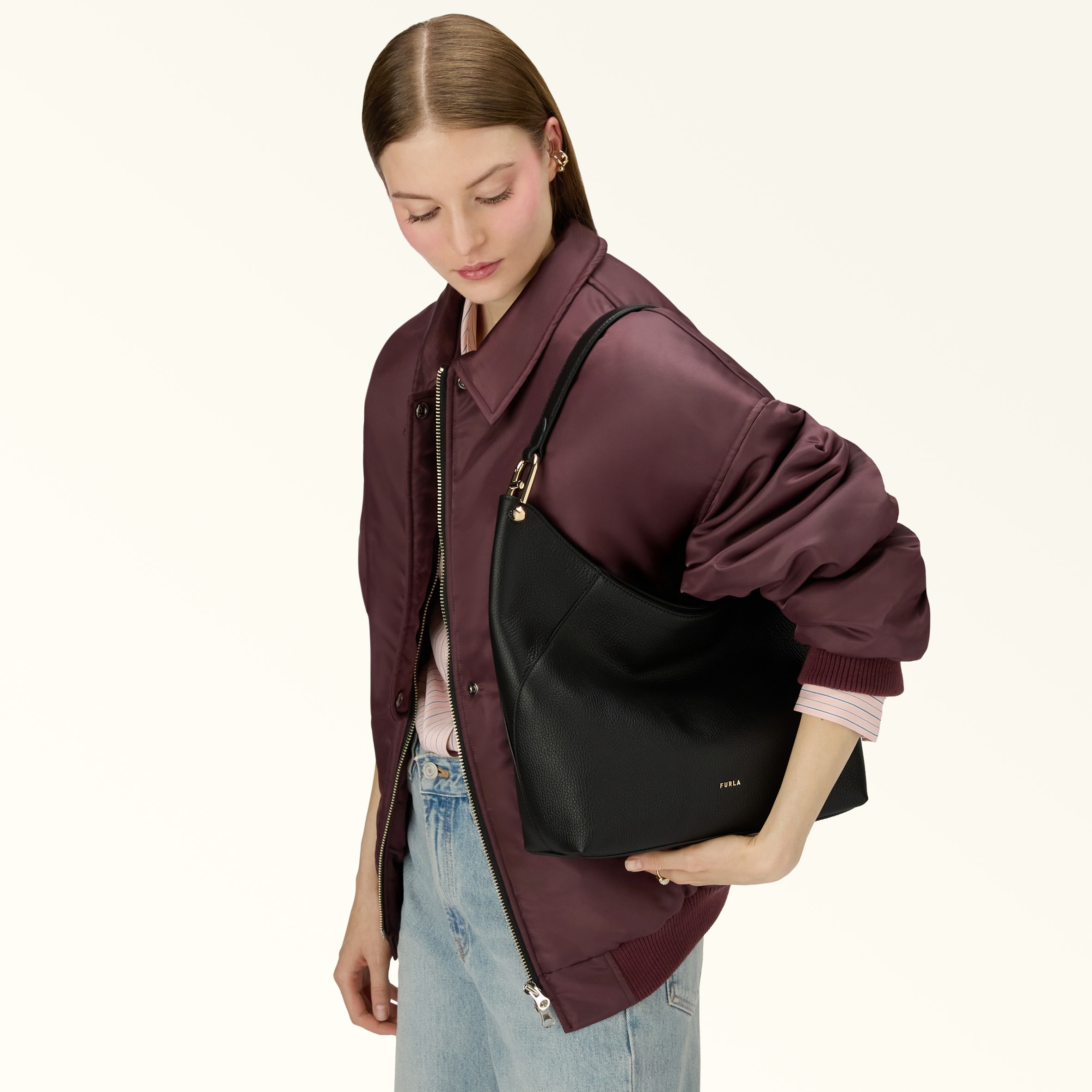Shoulder Bag M NERO Furla Lara | Furla US