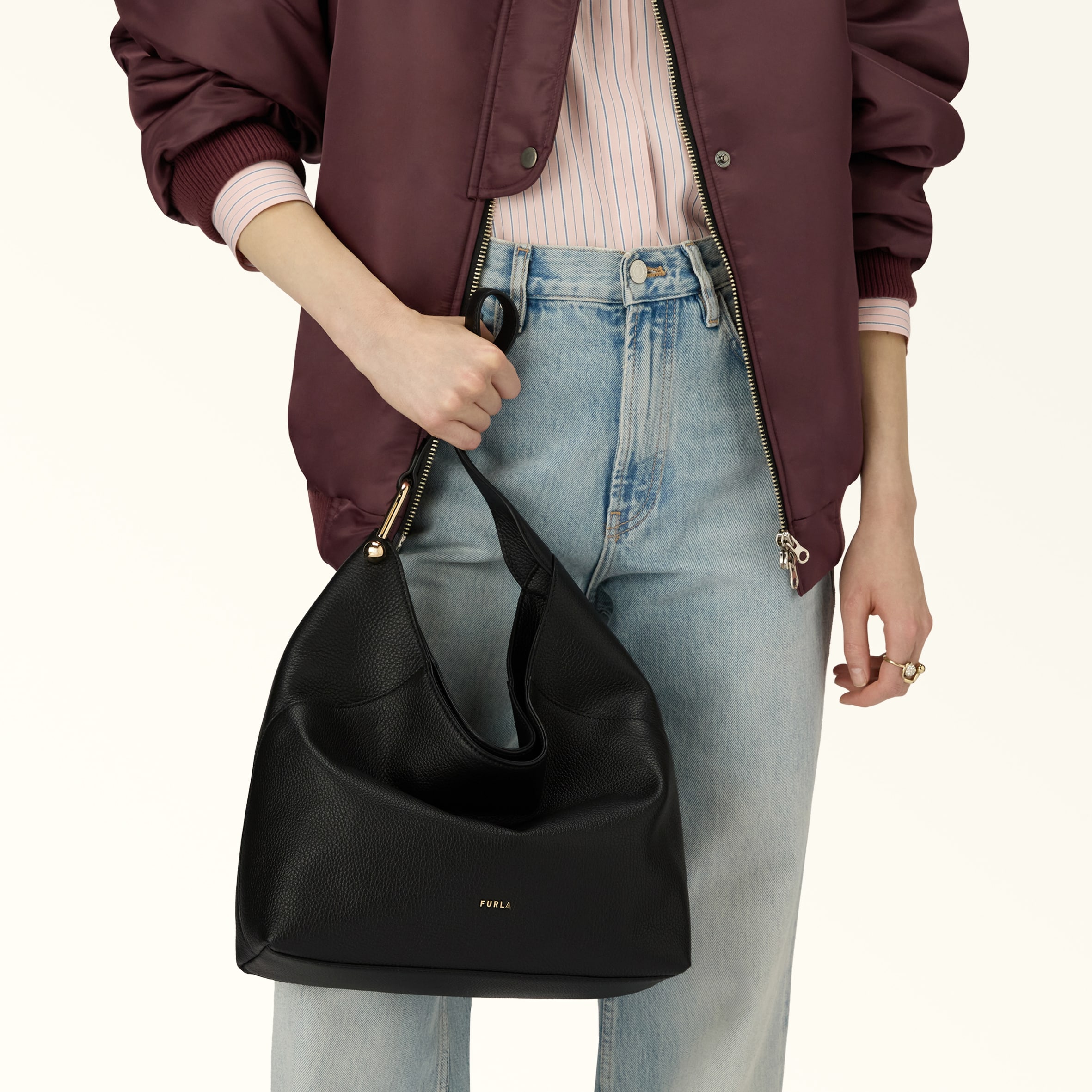 Shoulder Bag M NERO Furla Lara | Furla US