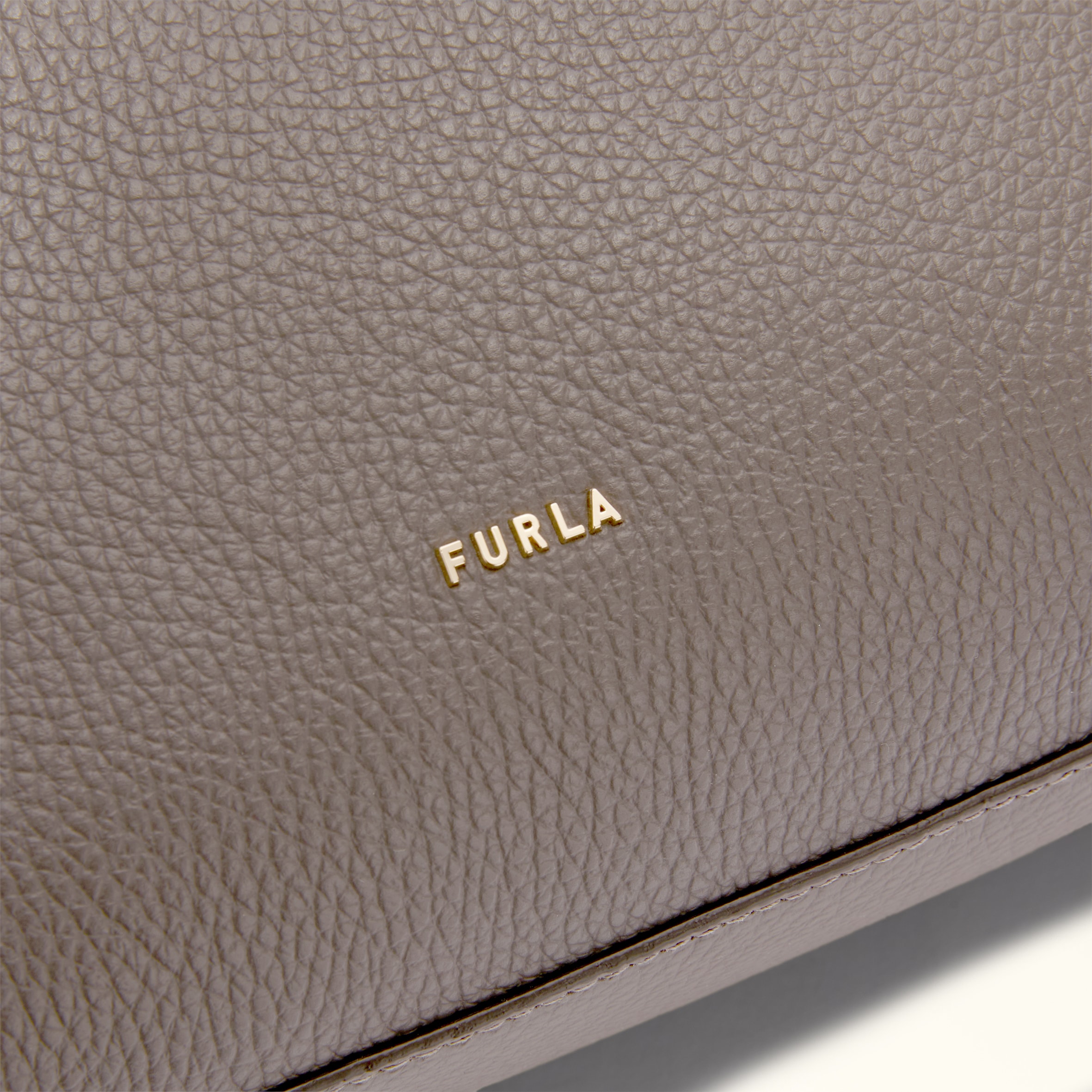 FURLA LARA 水饺包 M