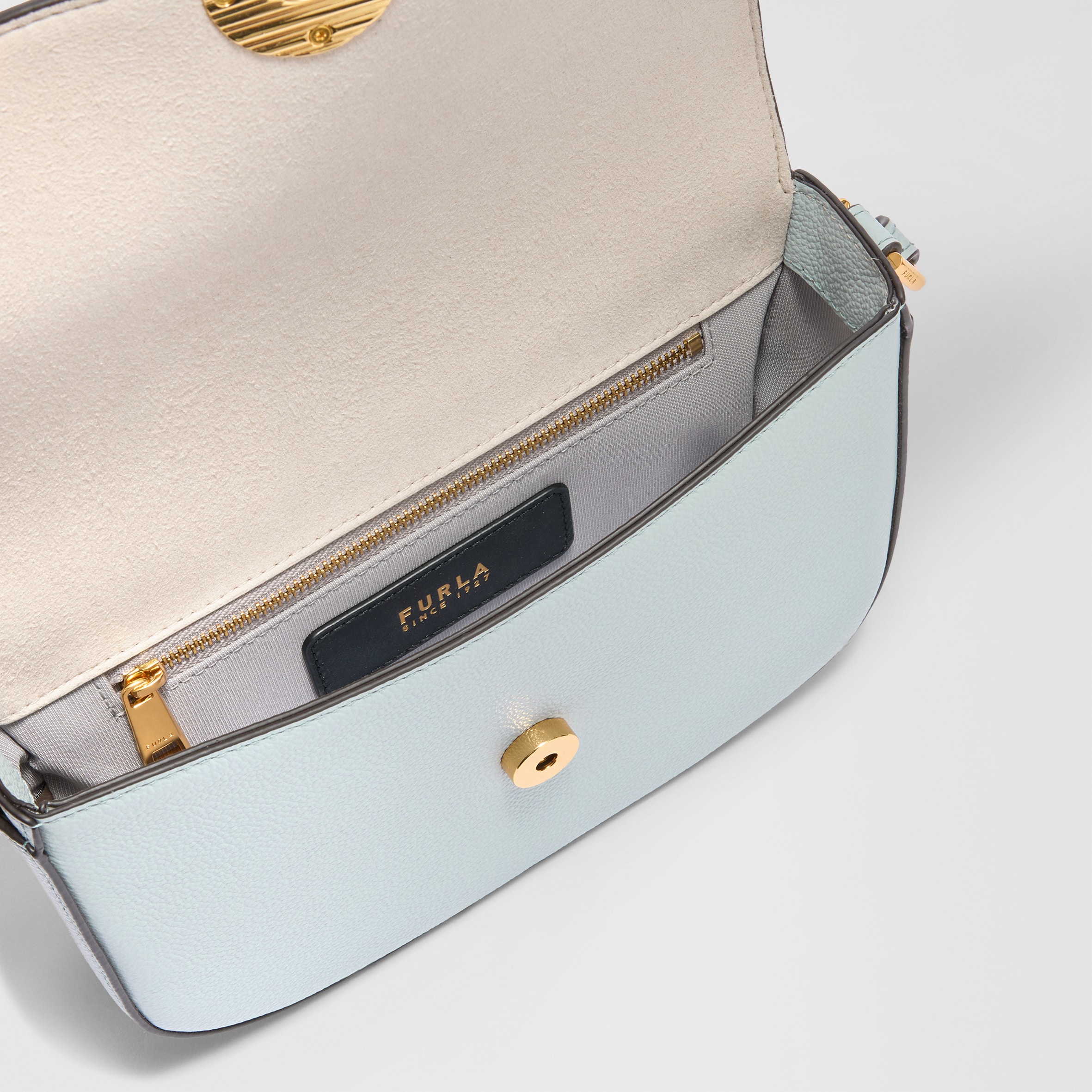 ▪️未使用品 FURLA✖️どうぶつの森 クロスボディバッグ フルラ 