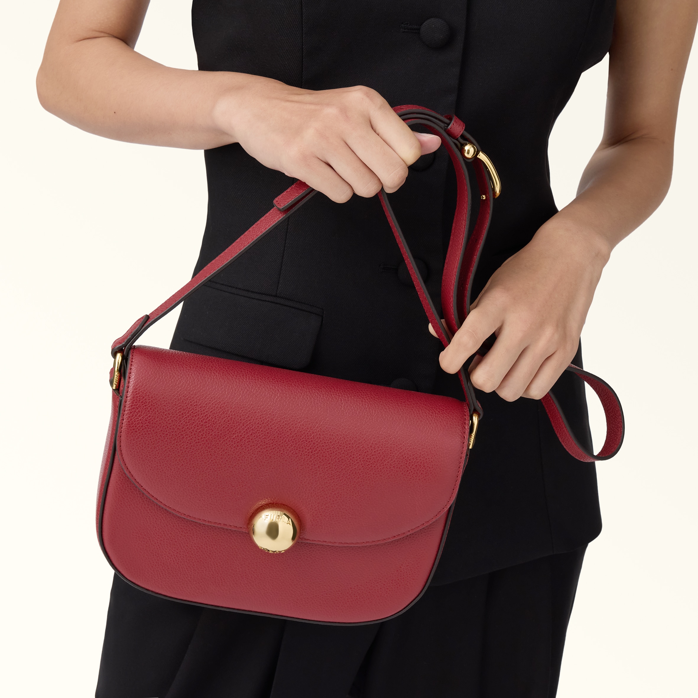 クロスボディ S CILIEGIA d Furla Moonlight | Furla JP