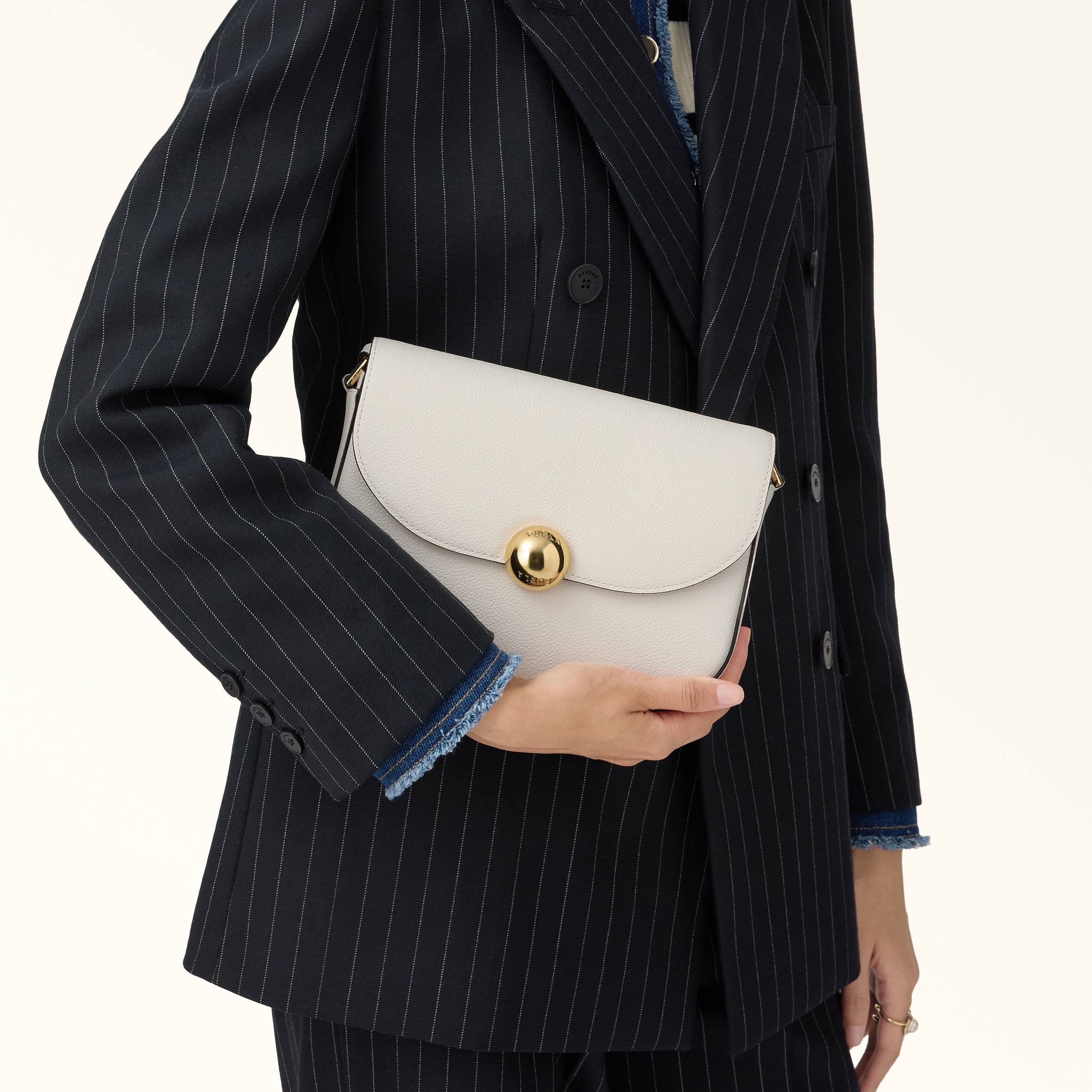 【Makochan】FURLA フルラ　クロスボディバッグ クロスボディ S PANNA Furla Moonlight | Furla JP