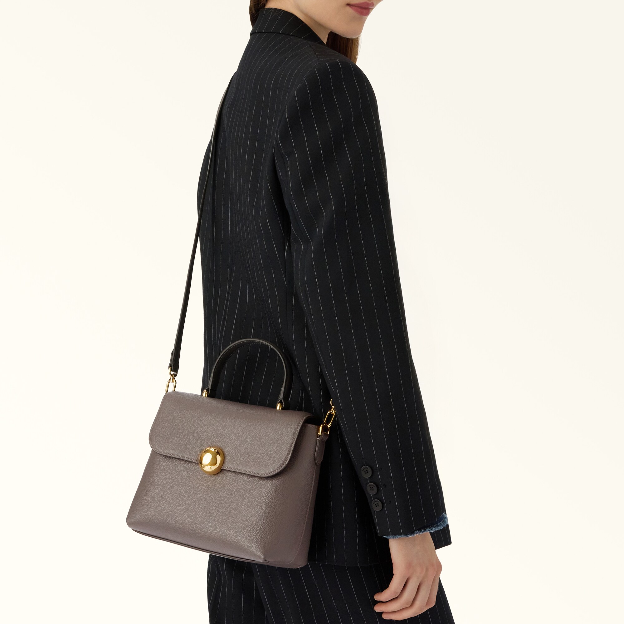 レディースショルダーバッグ人気ブランドおすすめ｜FURLA（フルラ）