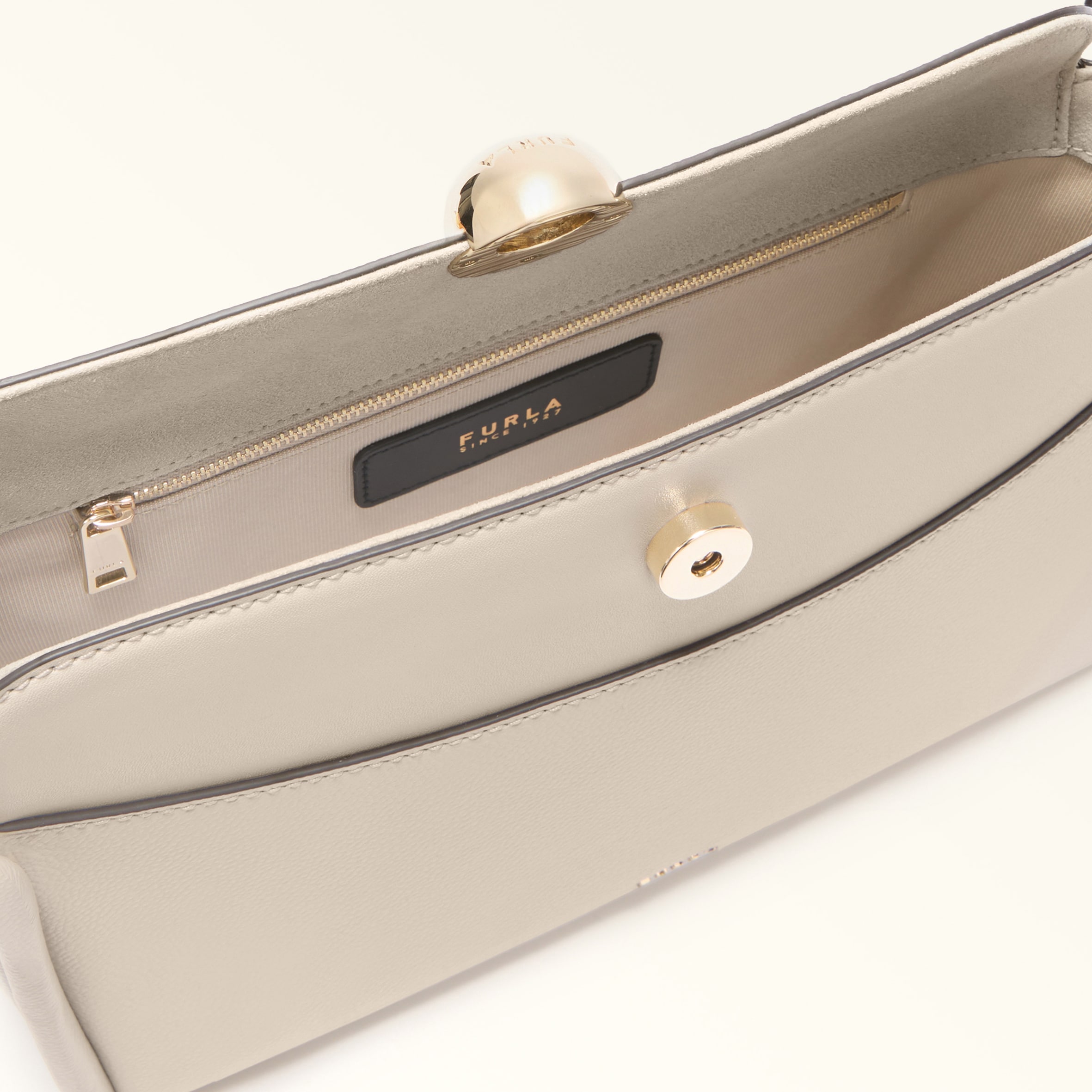 FURLA NICOLE BOSTON BAG M