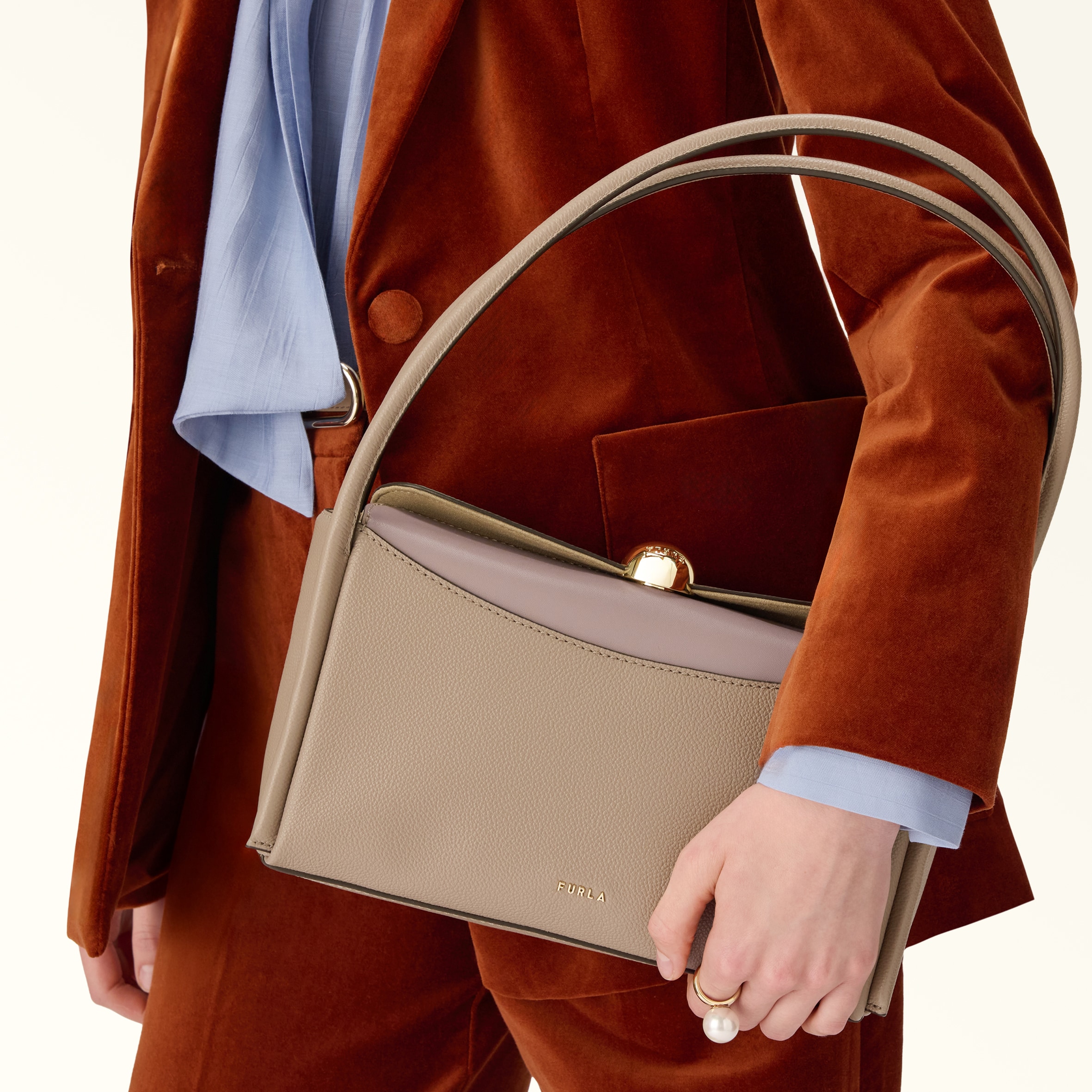Boston Bag M STUCCO GRAY+MAUVE Furla Nicole | Furla US