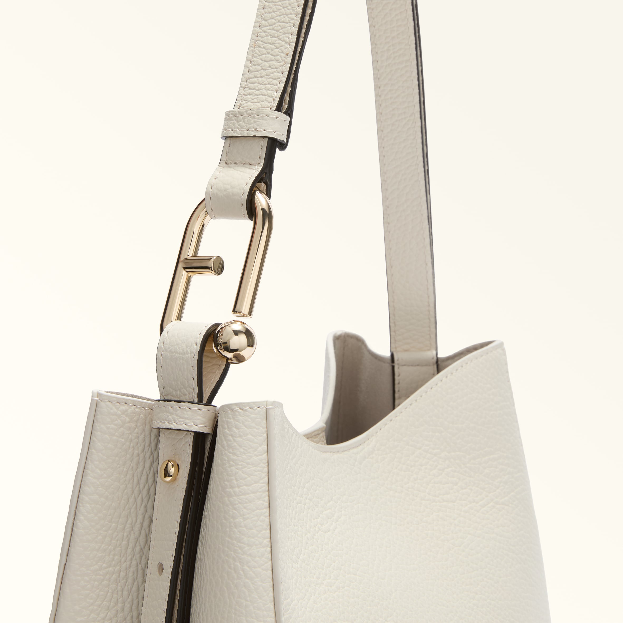 バケットバッグ S PANNA Furla Nuvola | Furla JP