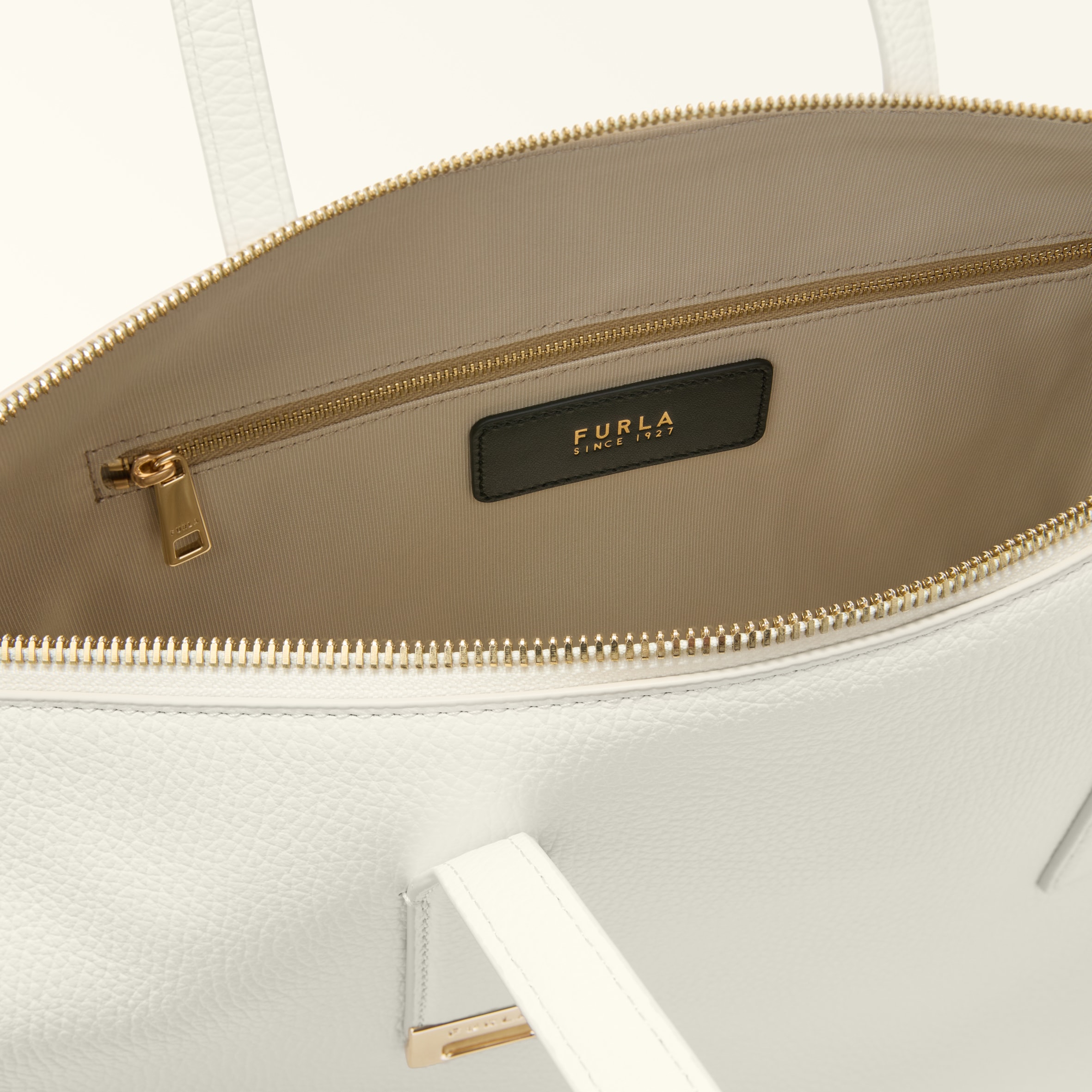 Furla Olivia