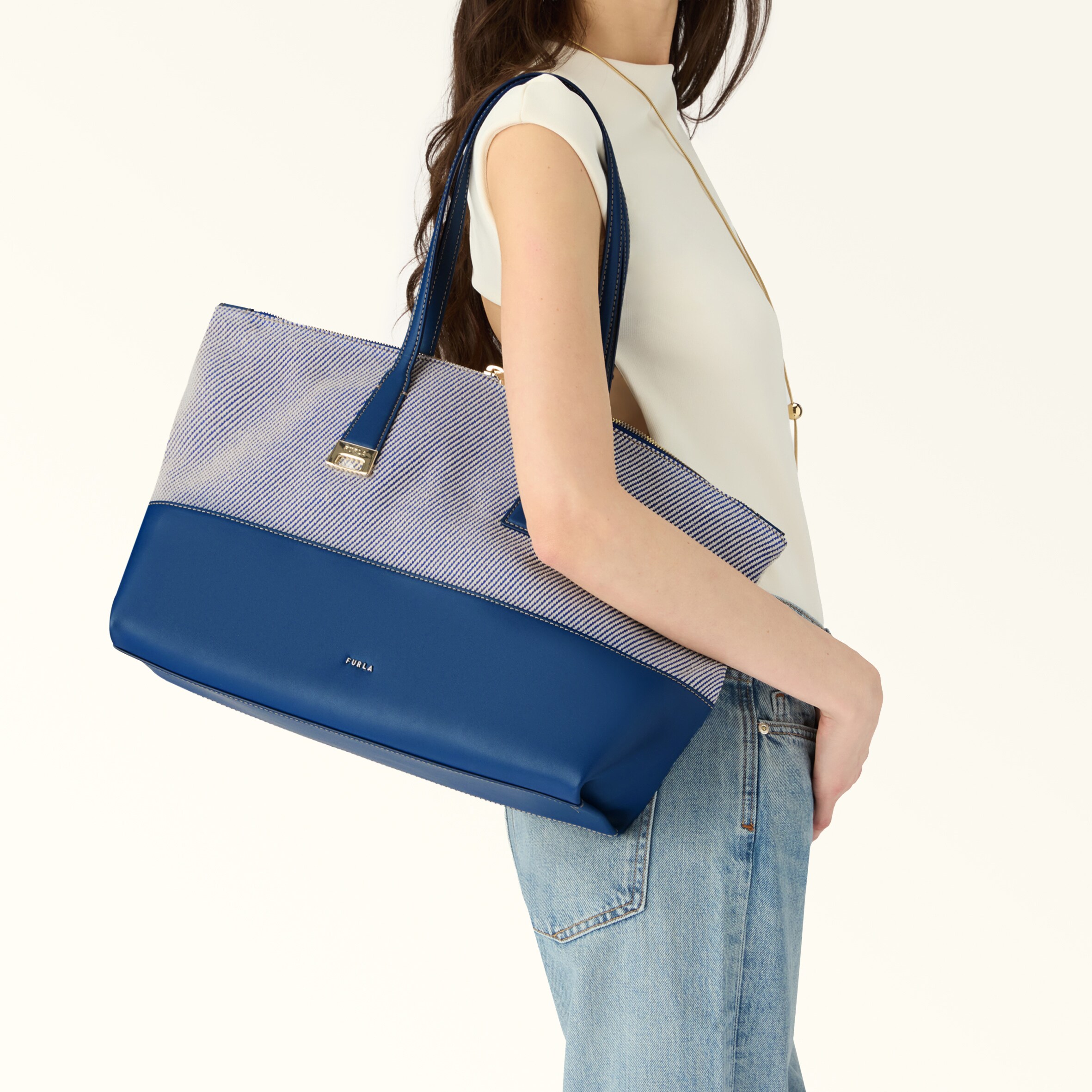 美品☆FURLA☆OLIVIA　ショルダーバッグ　ネイビー 000000149124-01.jpg?size=m&w=