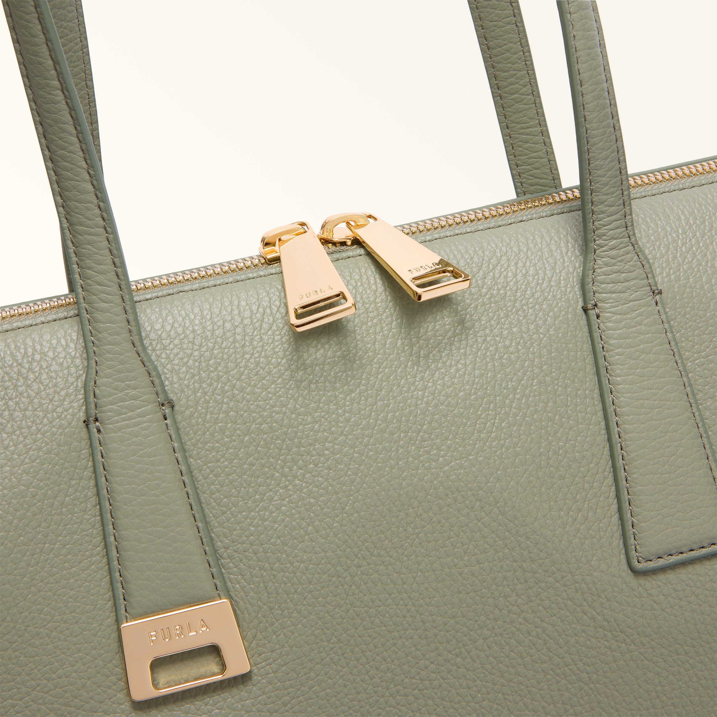 トートバッグ M AGAVE b Furla Olivia | Furla JP