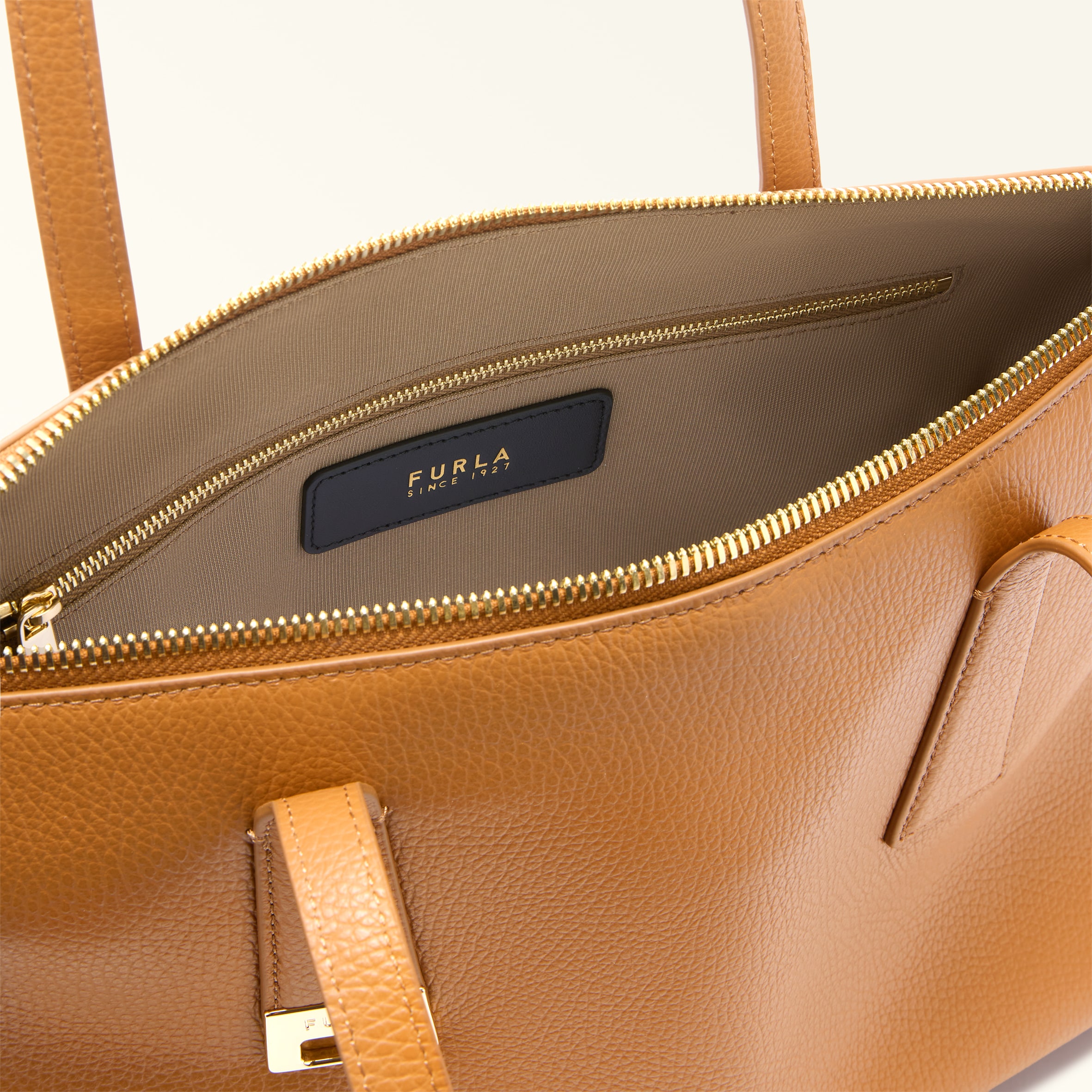 FURLA OLIVIA 大提包 M