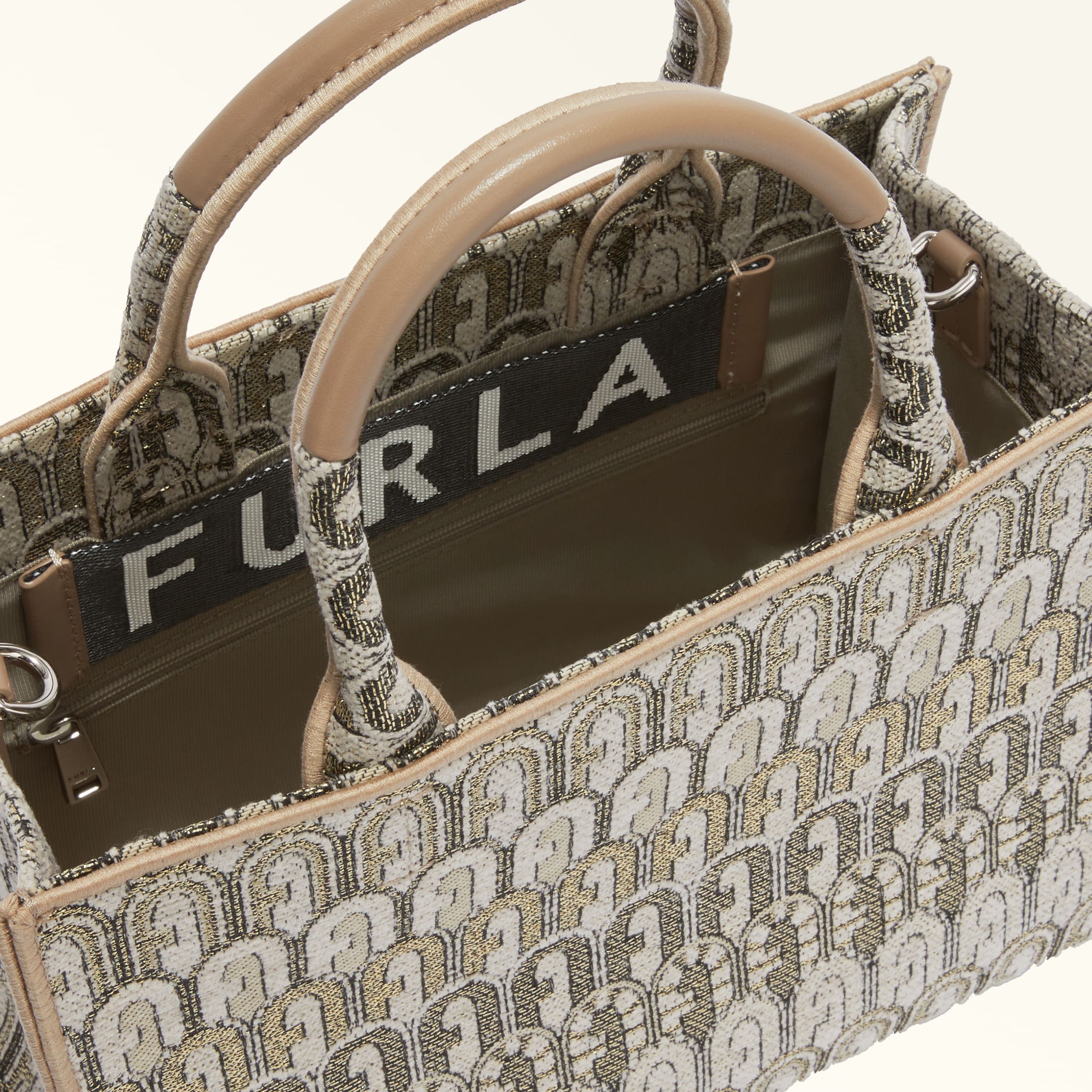 furla shawl