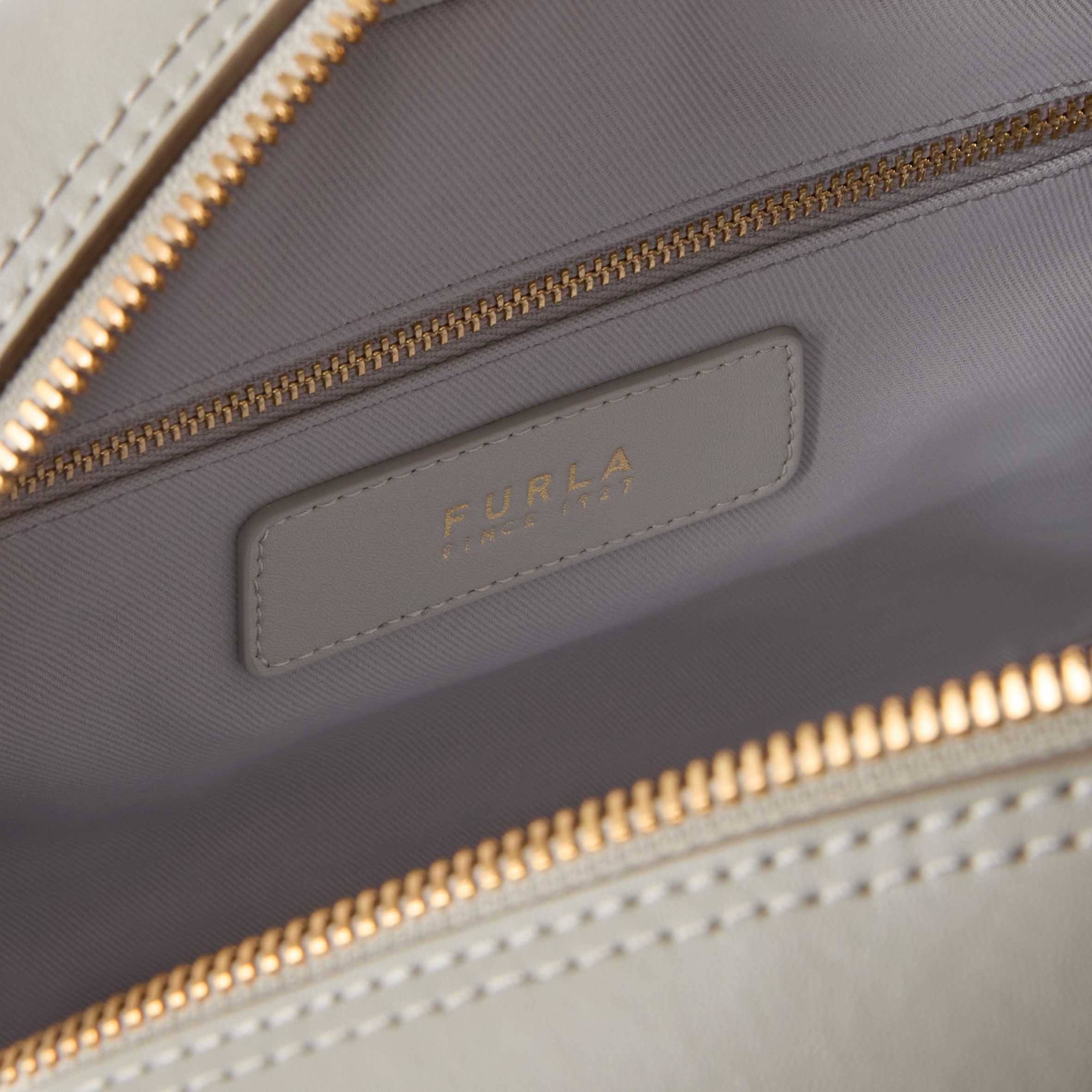 FURLA POPPY 手提包 M