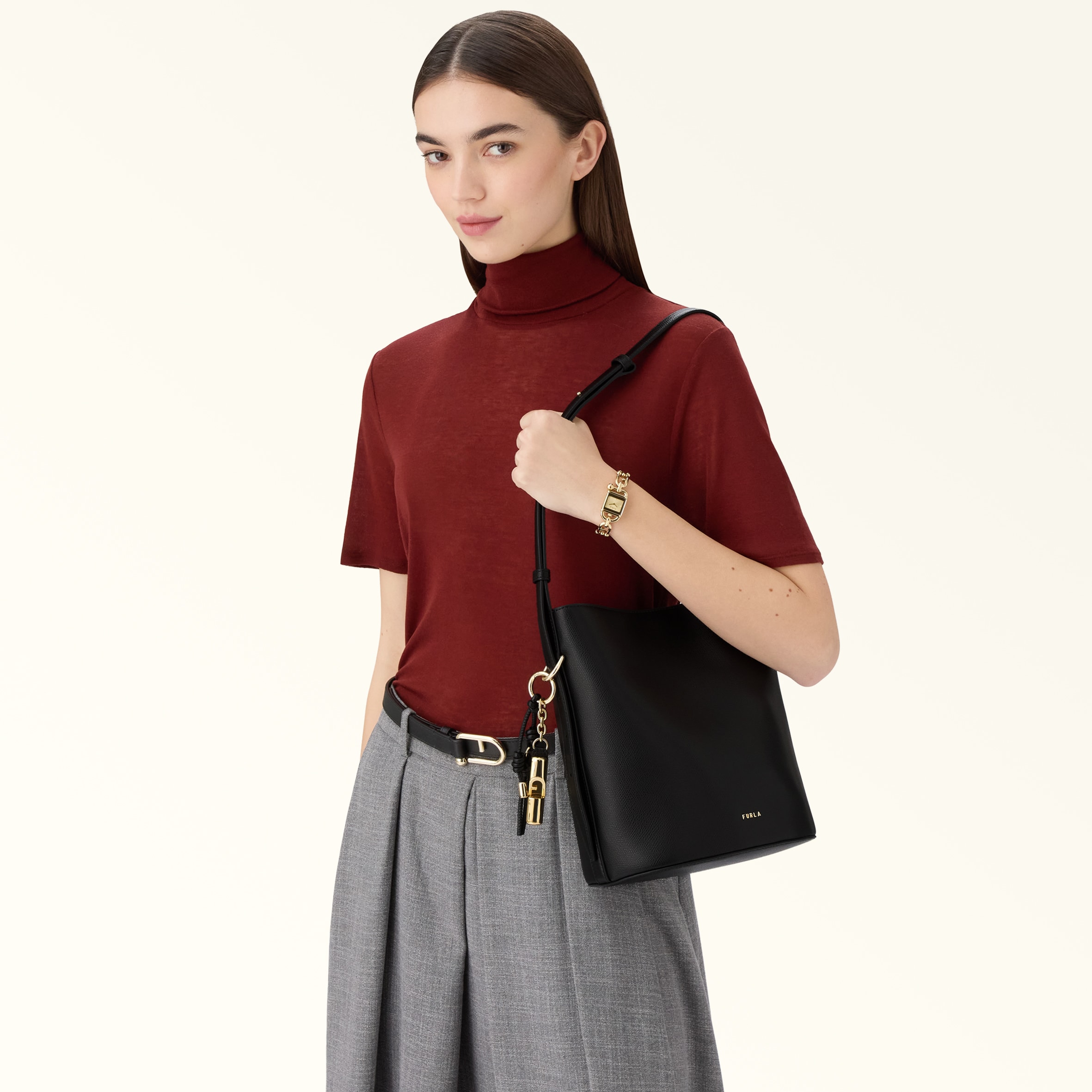 バケットバッグ S NERO Furla Roxie | Furla JP