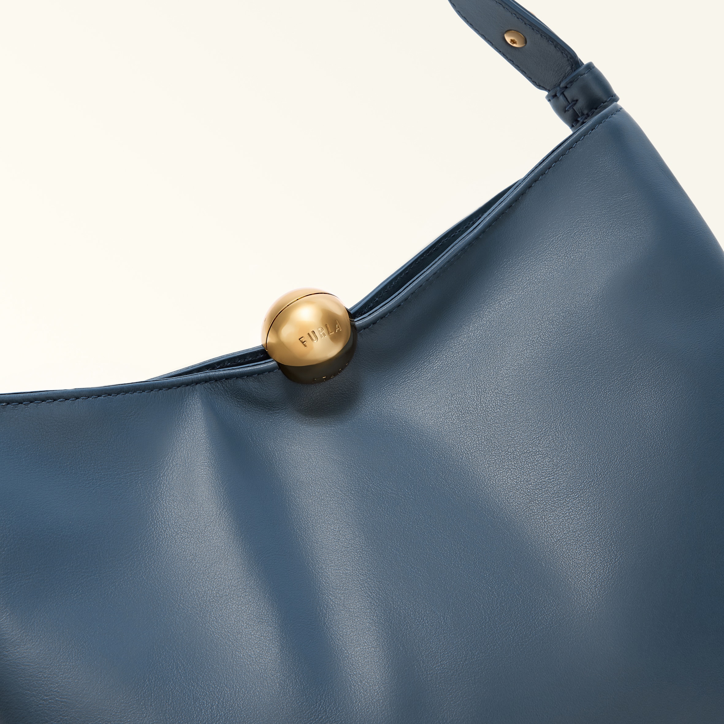 FURLA SFERA SOFT 单肩包 M