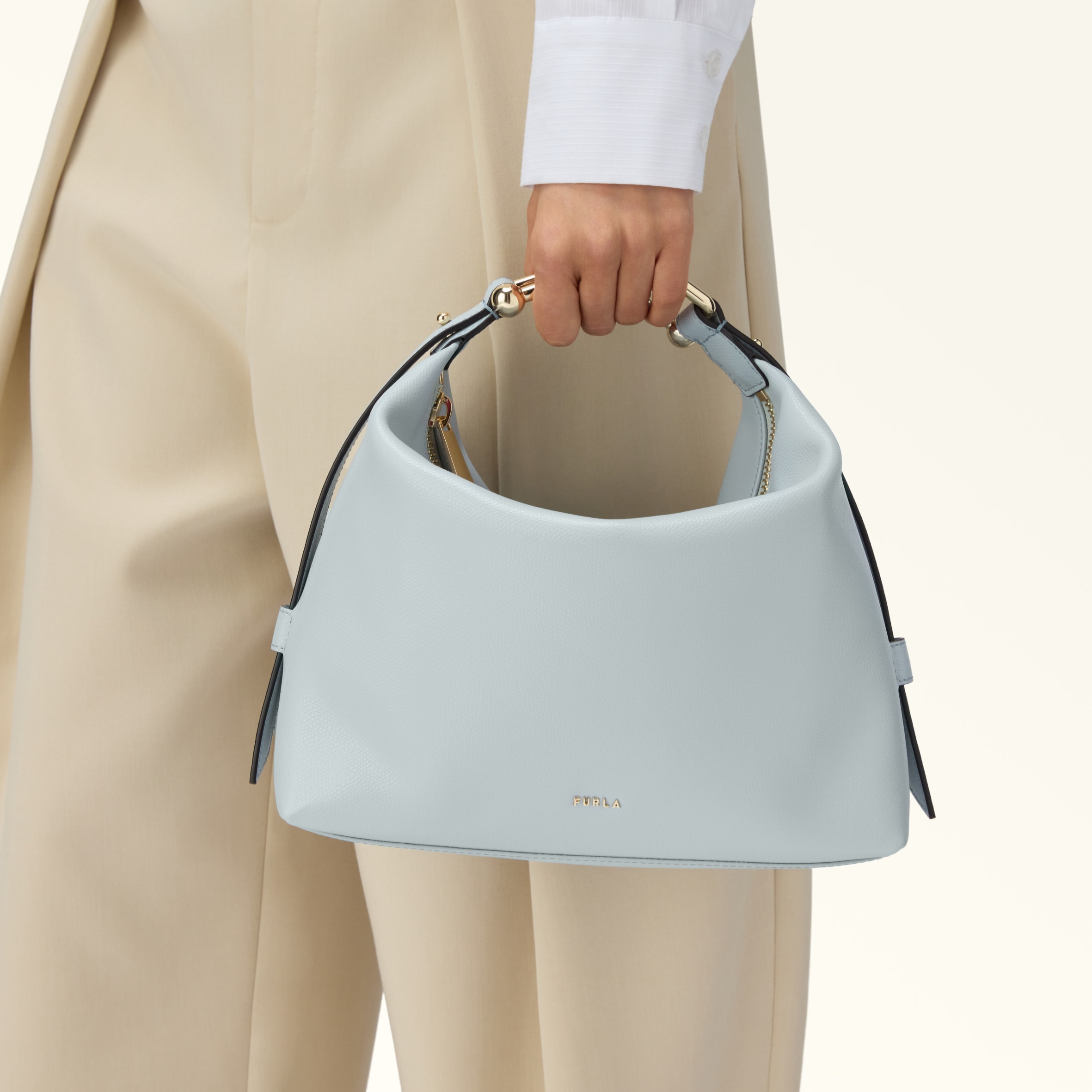 Shoulder Bag M ARTEMISIA Furla Tonie | Furla US